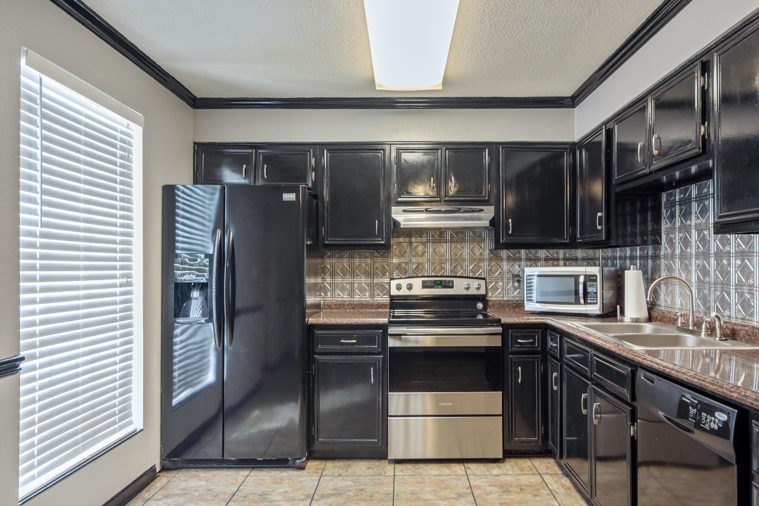 COUNTRY VILLAS - Residential