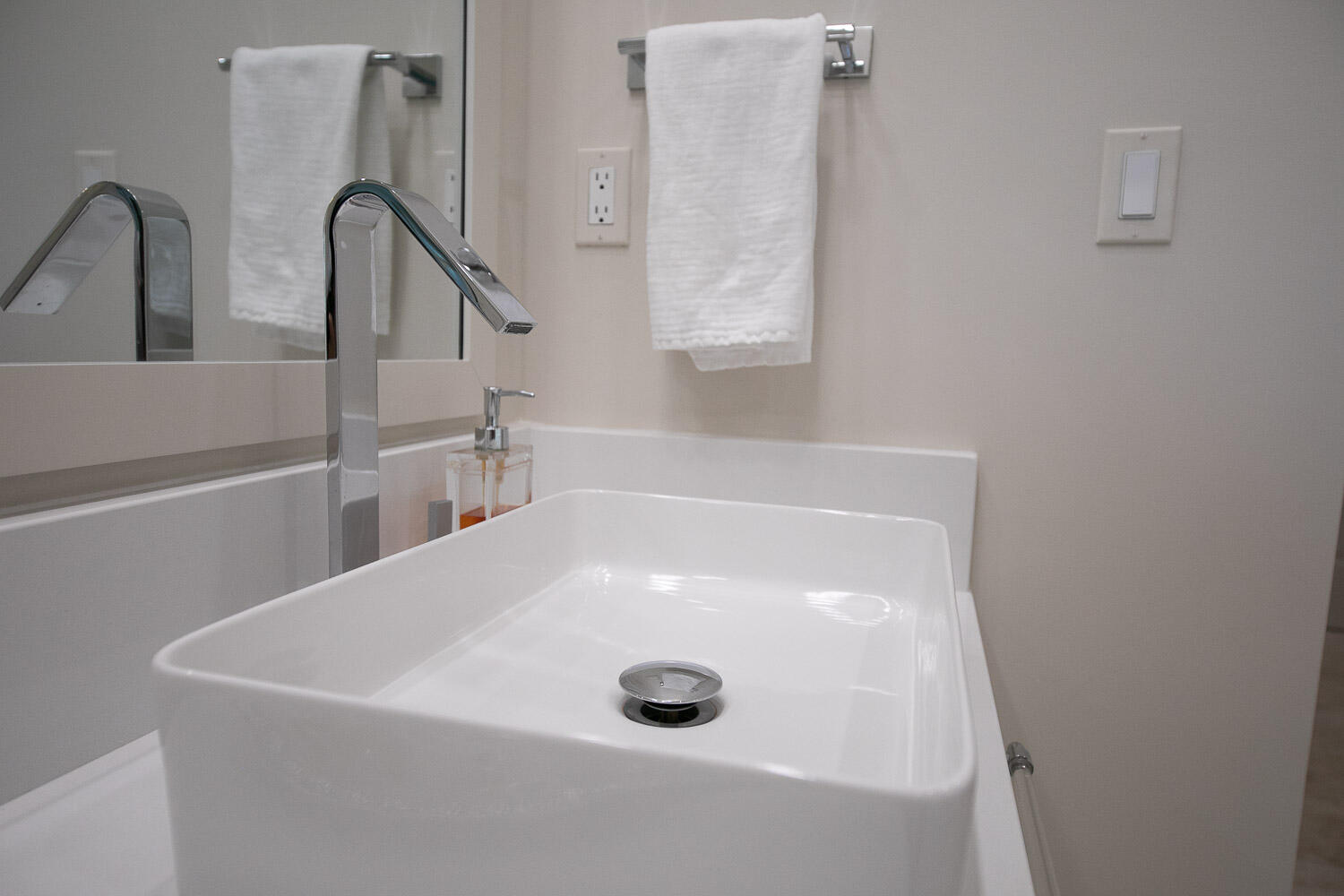 ONE WATER PLACE AT KELLY PLANTATION - Residential