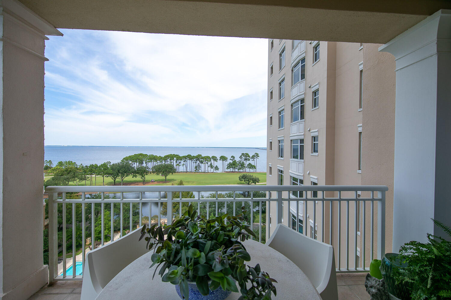 ONE WATER PLACE AT KELLY PLANTATION - Residential