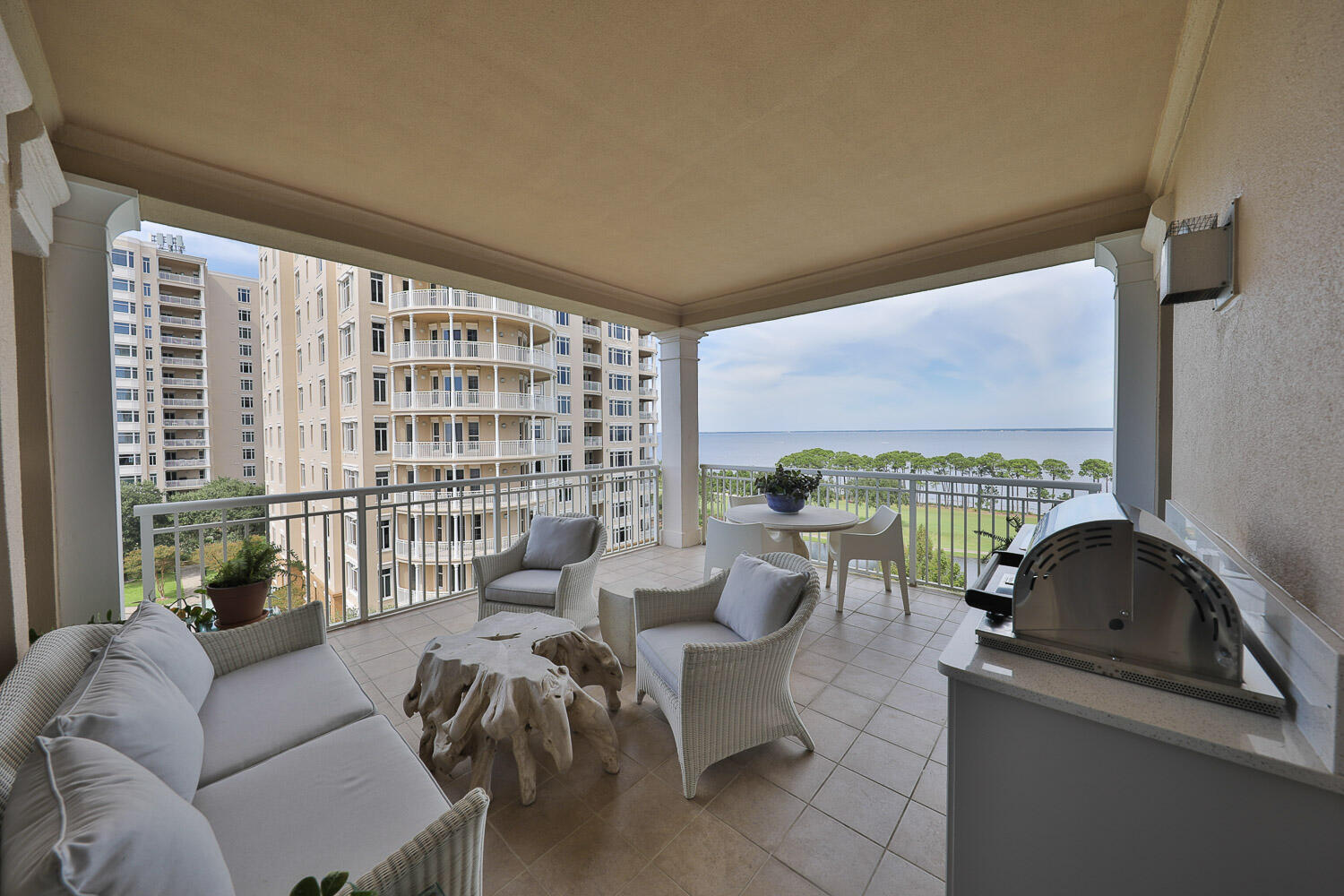 ONE WATER PLACE AT KELLY PLANTATION - Residential