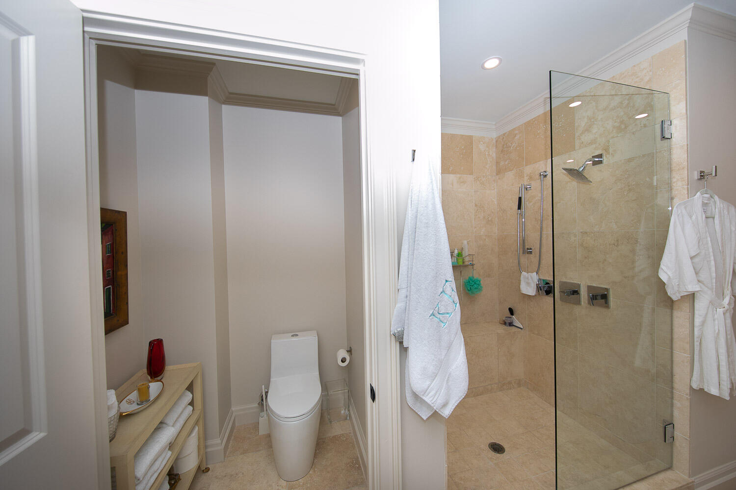 ONE WATER PLACE AT KELLY PLANTATION - Residential