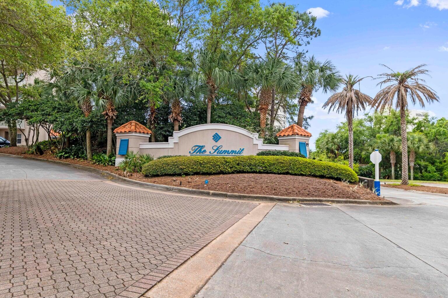 SUMMIT AT TOPS'L (THE) - Residential