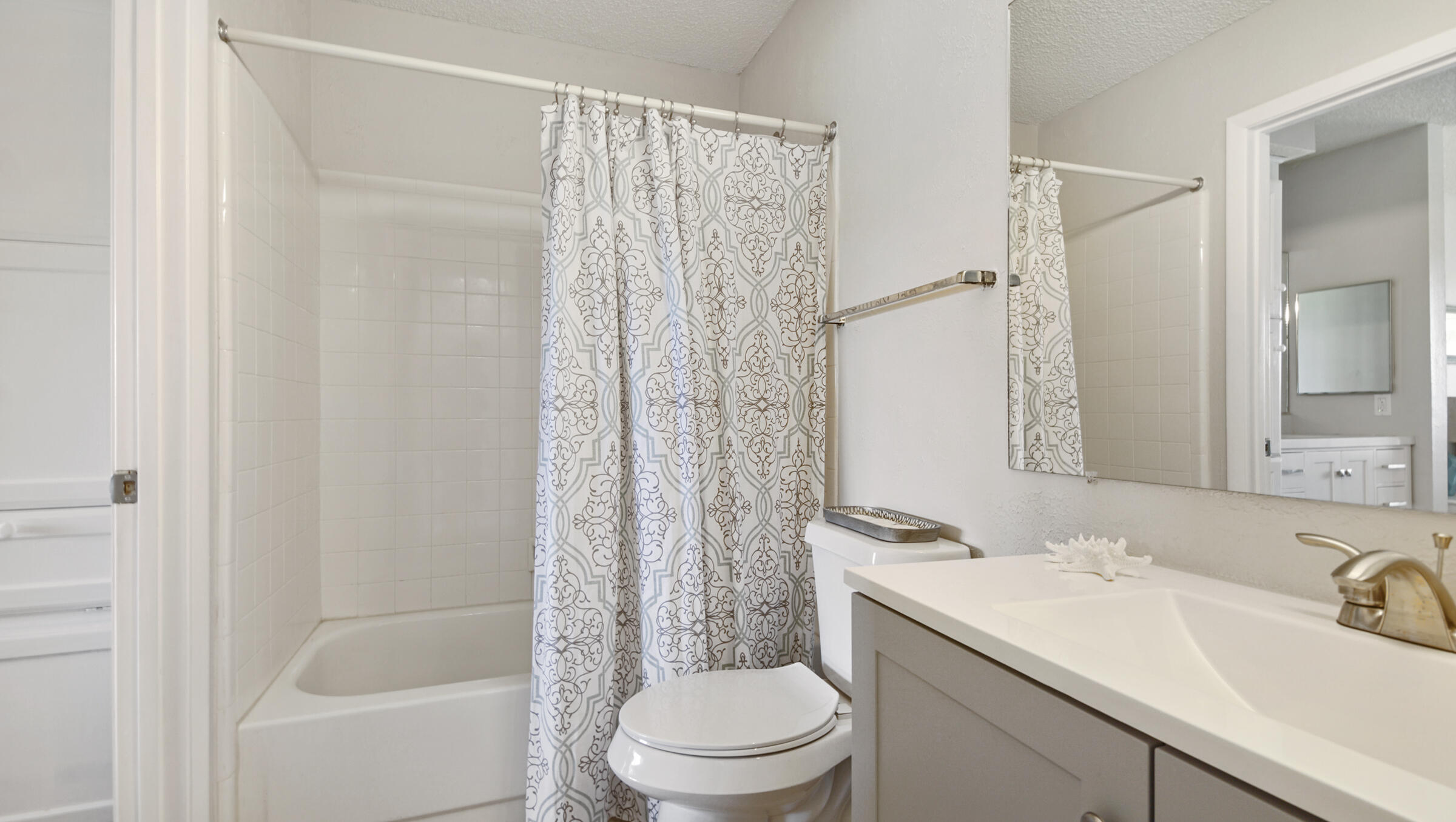 BEACHWALK CONDO - Residential