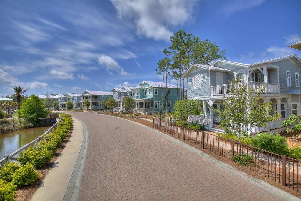 NATUREWALK AT SEAGROVE - Residential