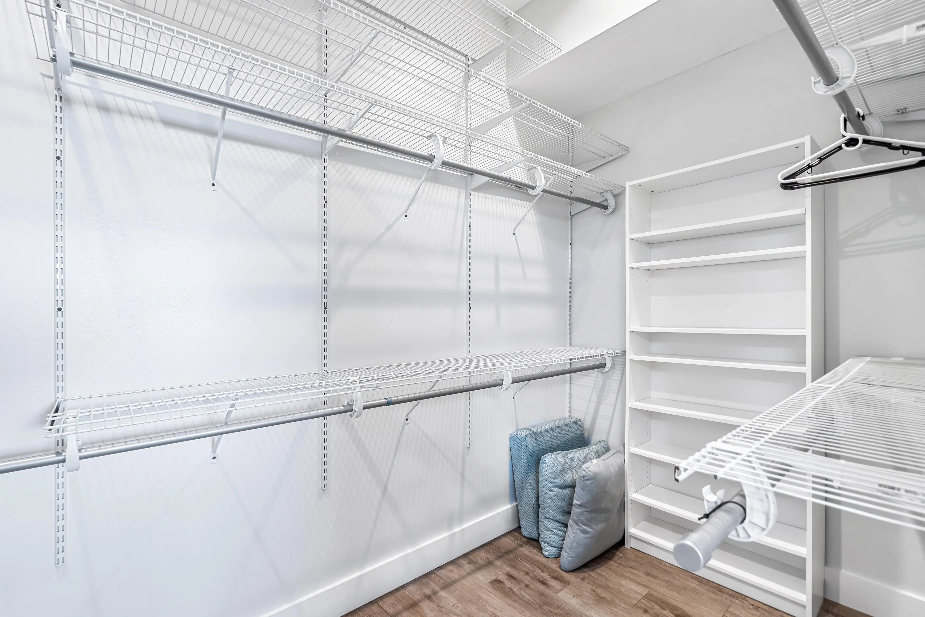 Navarre, FL, 32566, US, 5 Bedrooms Bedrooms, ,4 BathroomsBathrooms,Residential,Active,1684999