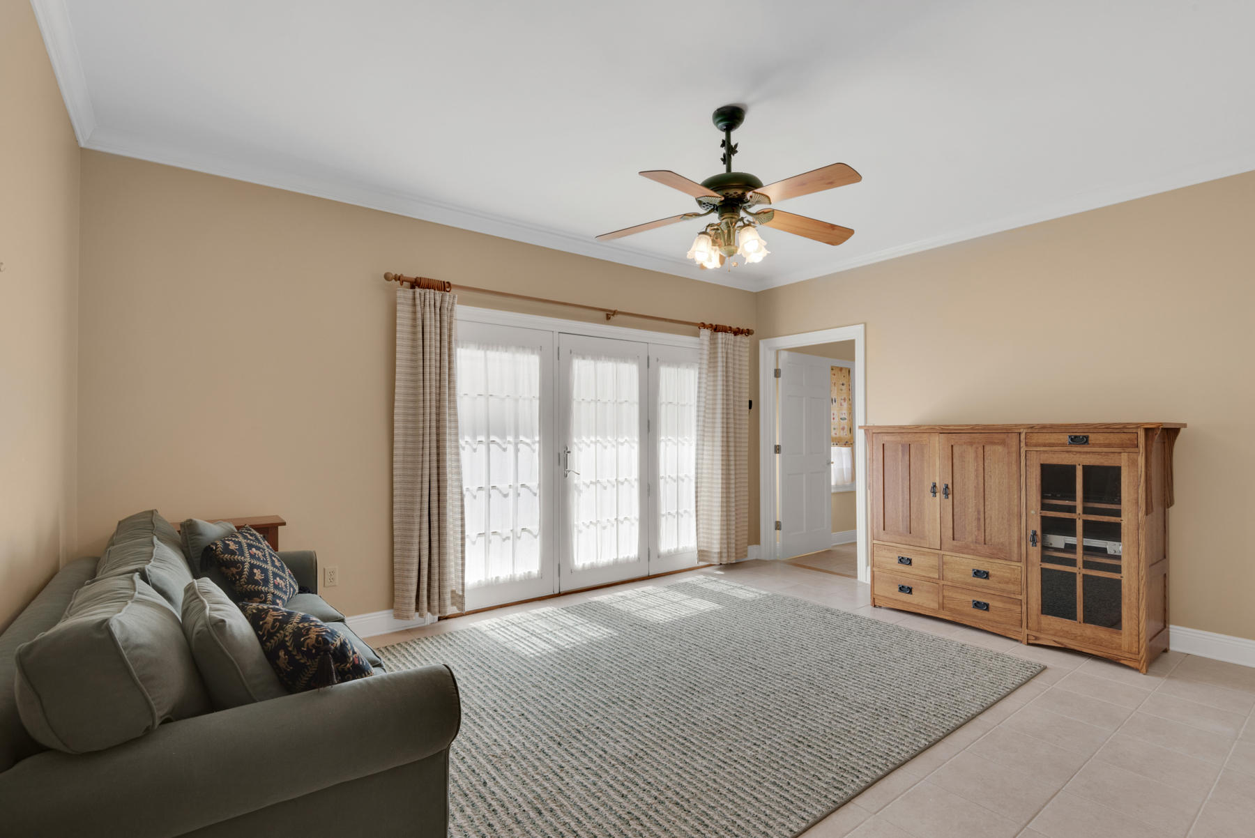 EMERALD SHORES - Residential