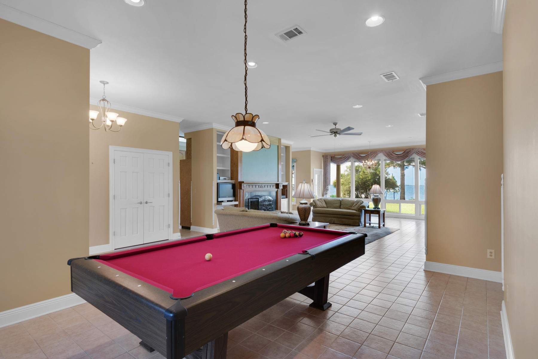EMERALD SHORES - Residential