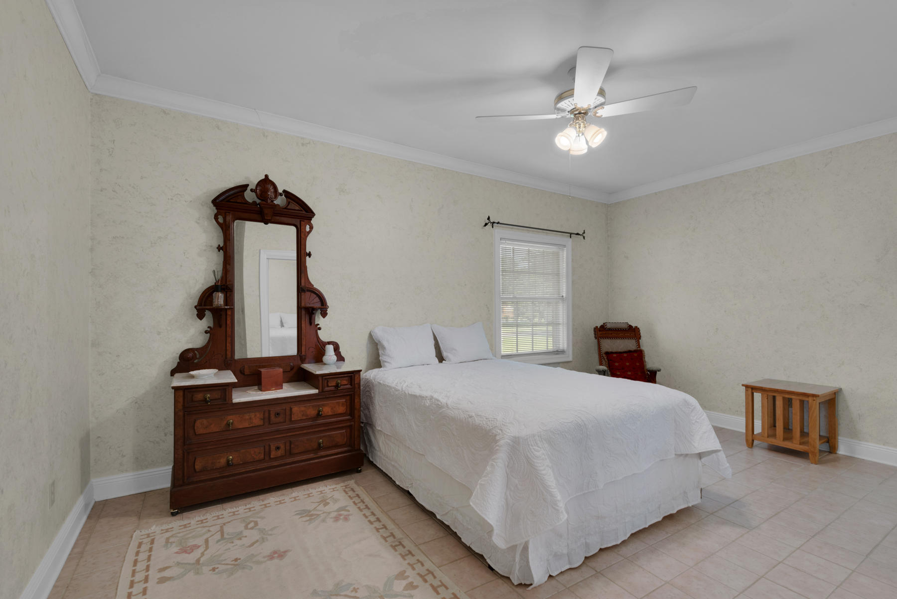 EMERALD SHORES - Residential