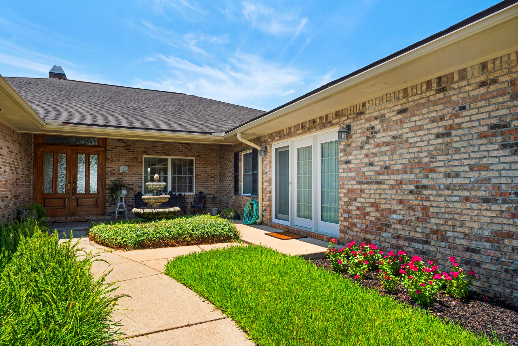 EMERALD SHORES - Residential