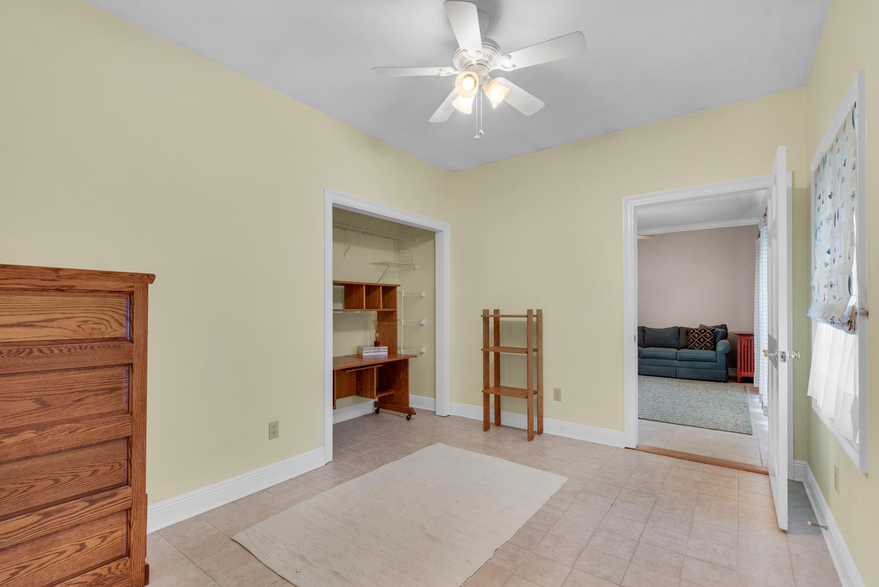 EMERALD SHORES - Residential