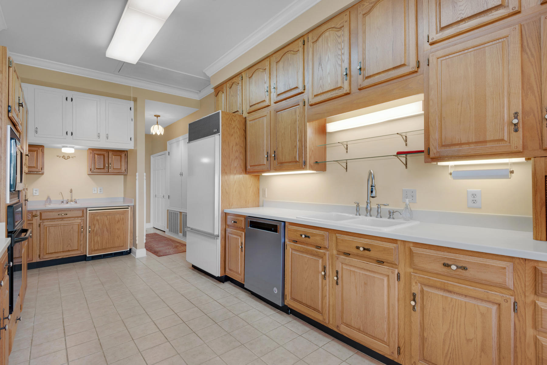 EMERALD SHORES - Residential