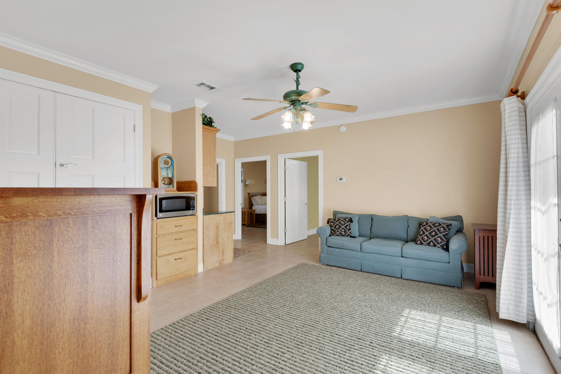 EMERALD SHORES - Residential
