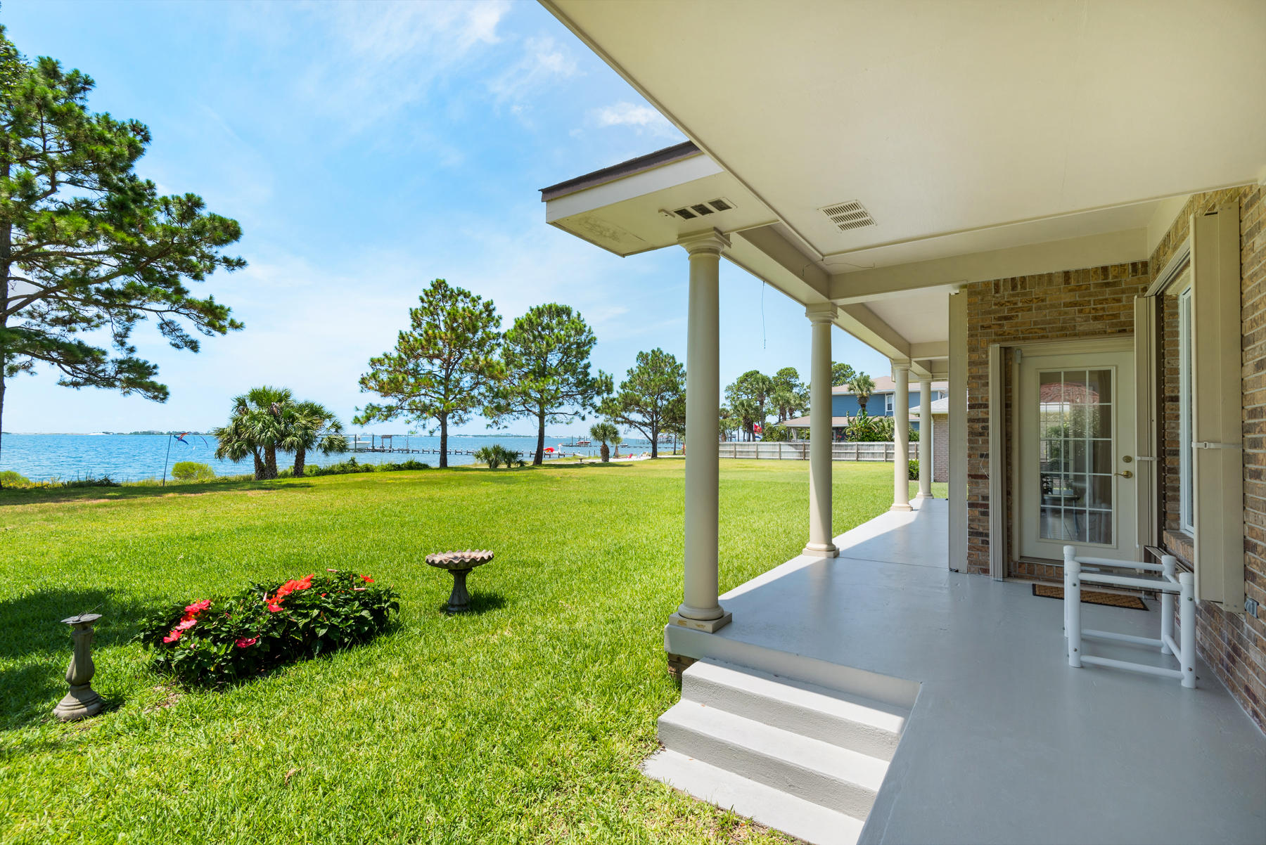 EMERALD SHORES - Residential