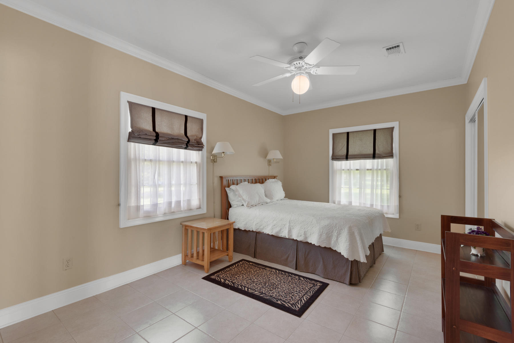 EMERALD SHORES - Residential