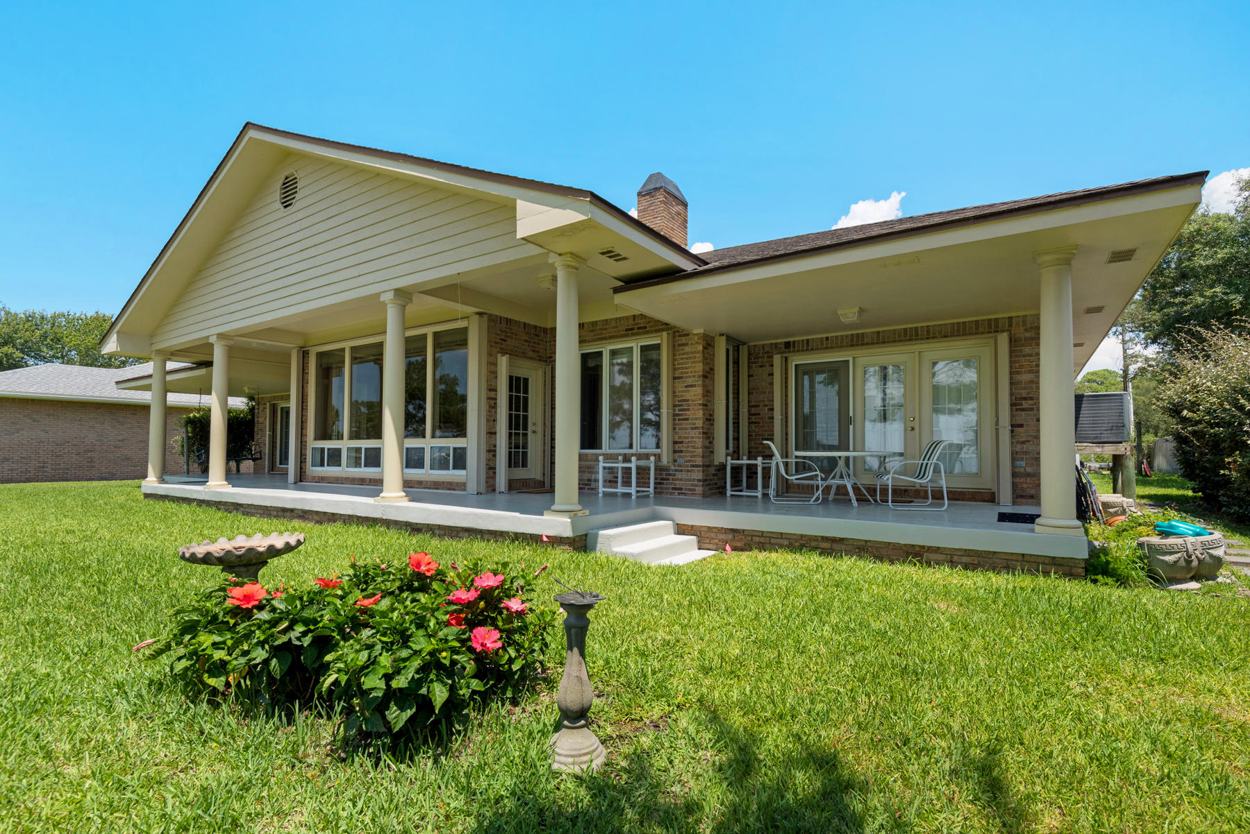 EMERALD SHORES - Residential