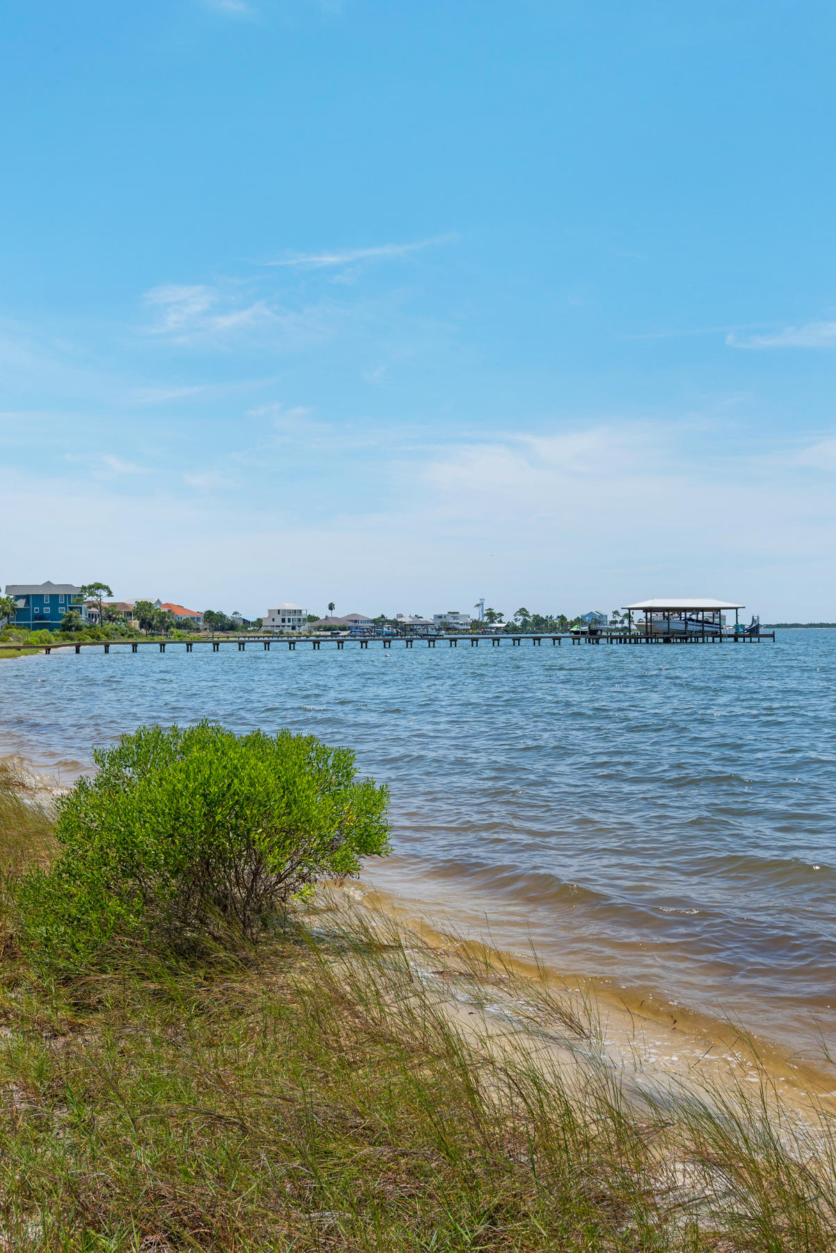 EMERALD SHORES - Residential