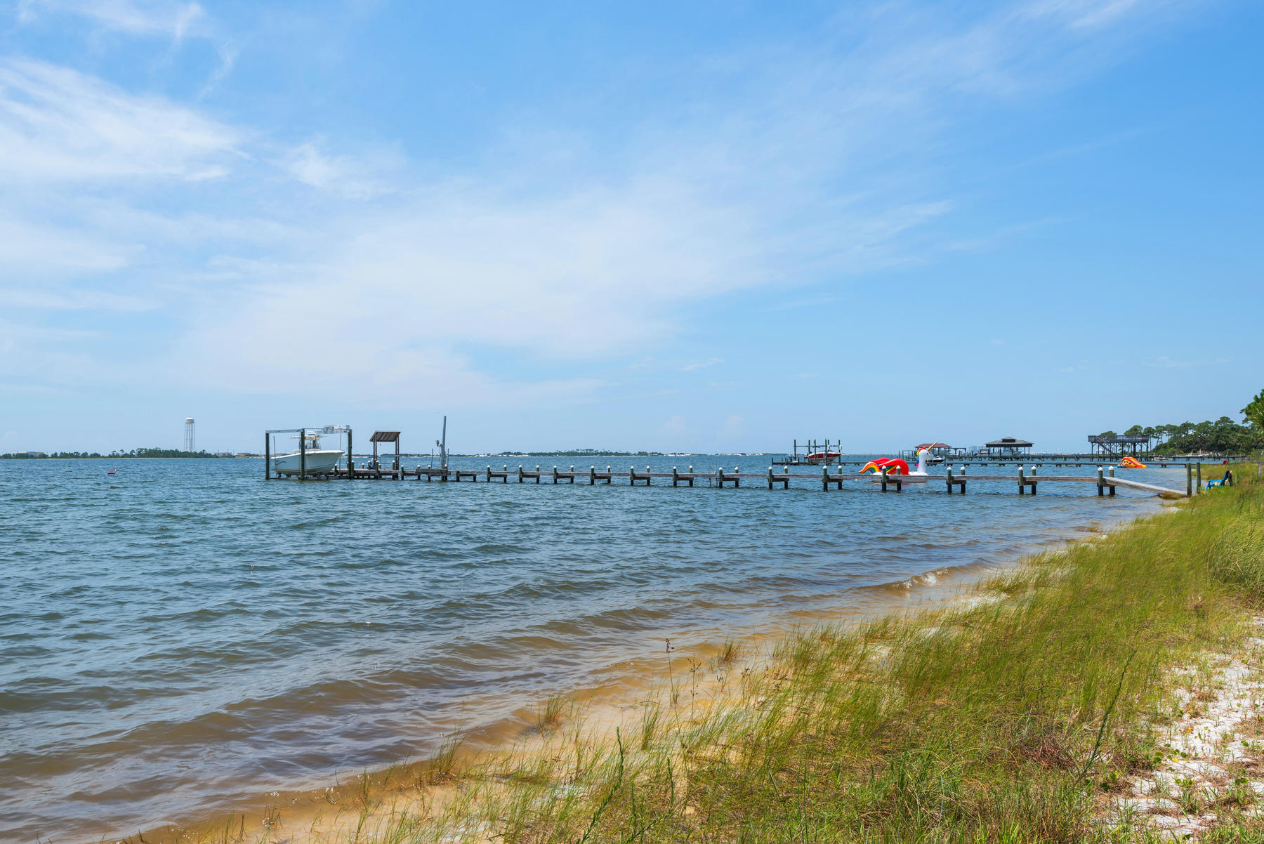 EMERALD SHORES - Residential