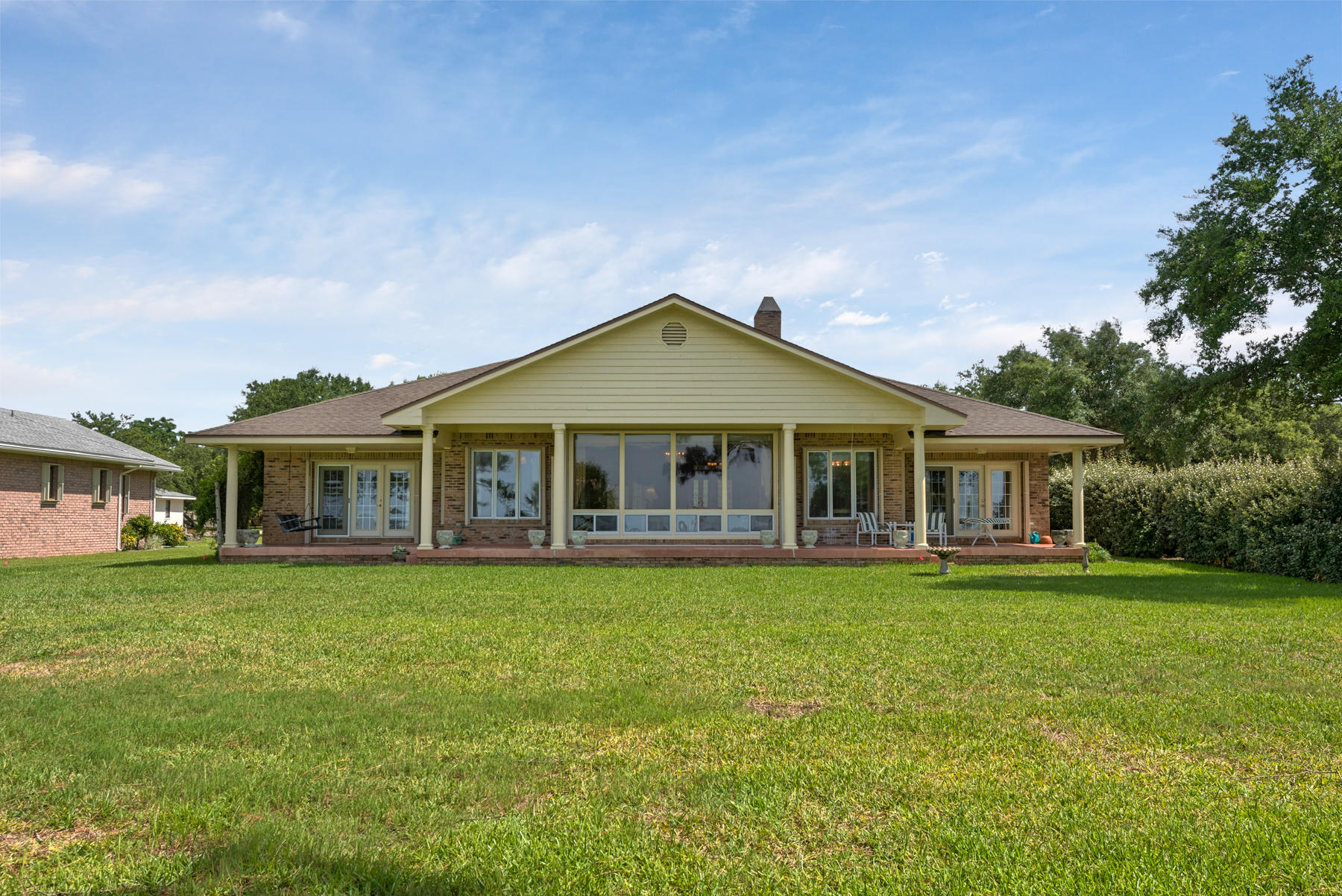 EMERALD SHORES - Residential