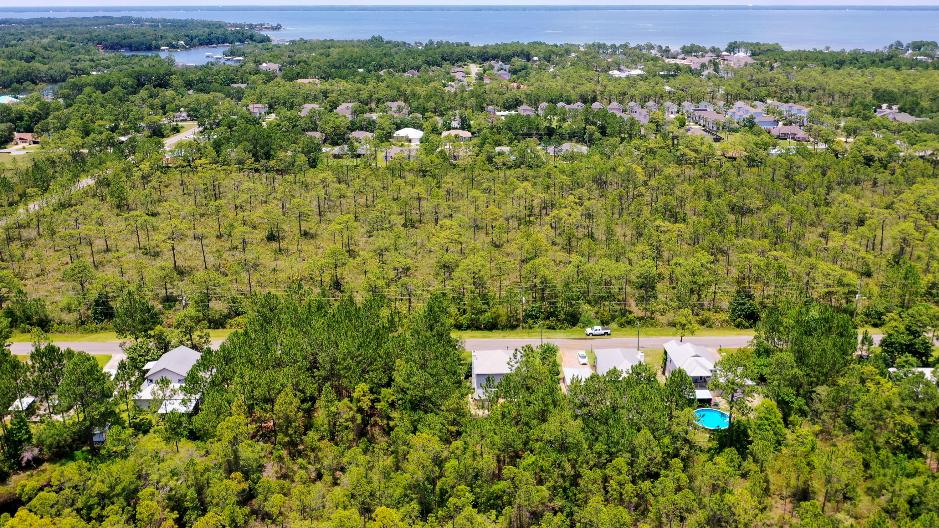 MACK BAYOU PINES S/D - Land