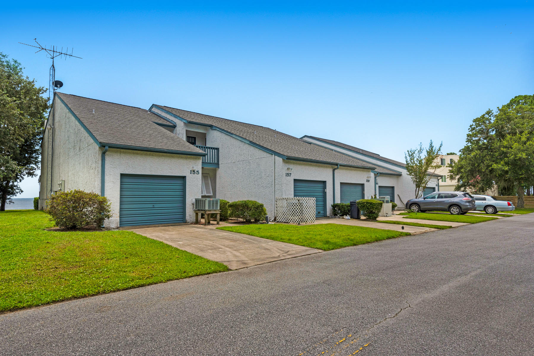 DOLPHIN COVE ESTATES T/H - Residential