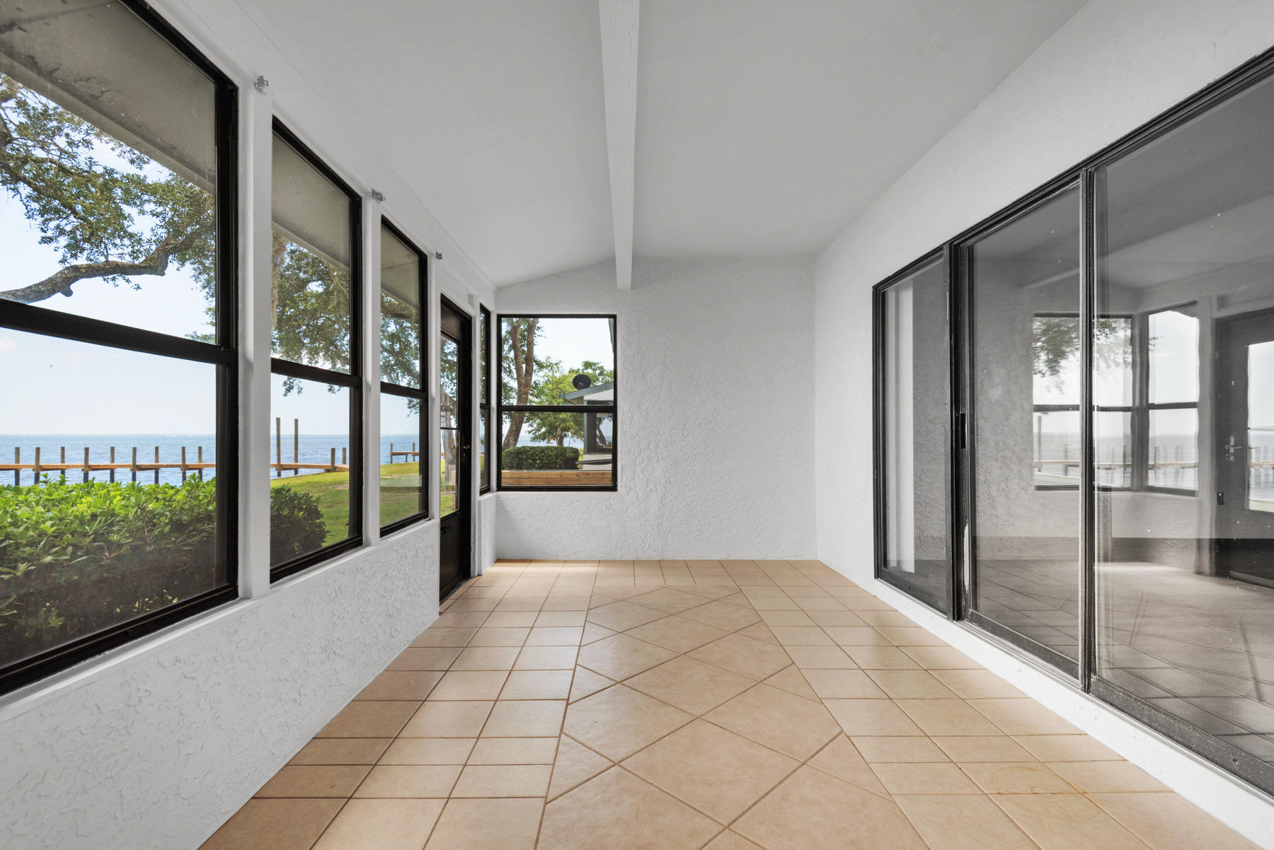 DOLPHIN COVE ESTATES T/H - Residential