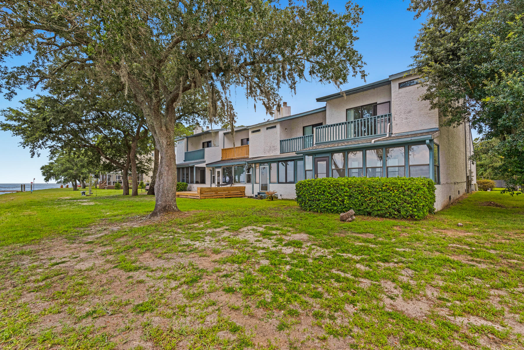 DOLPHIN COVE ESTATES T/H - Residential