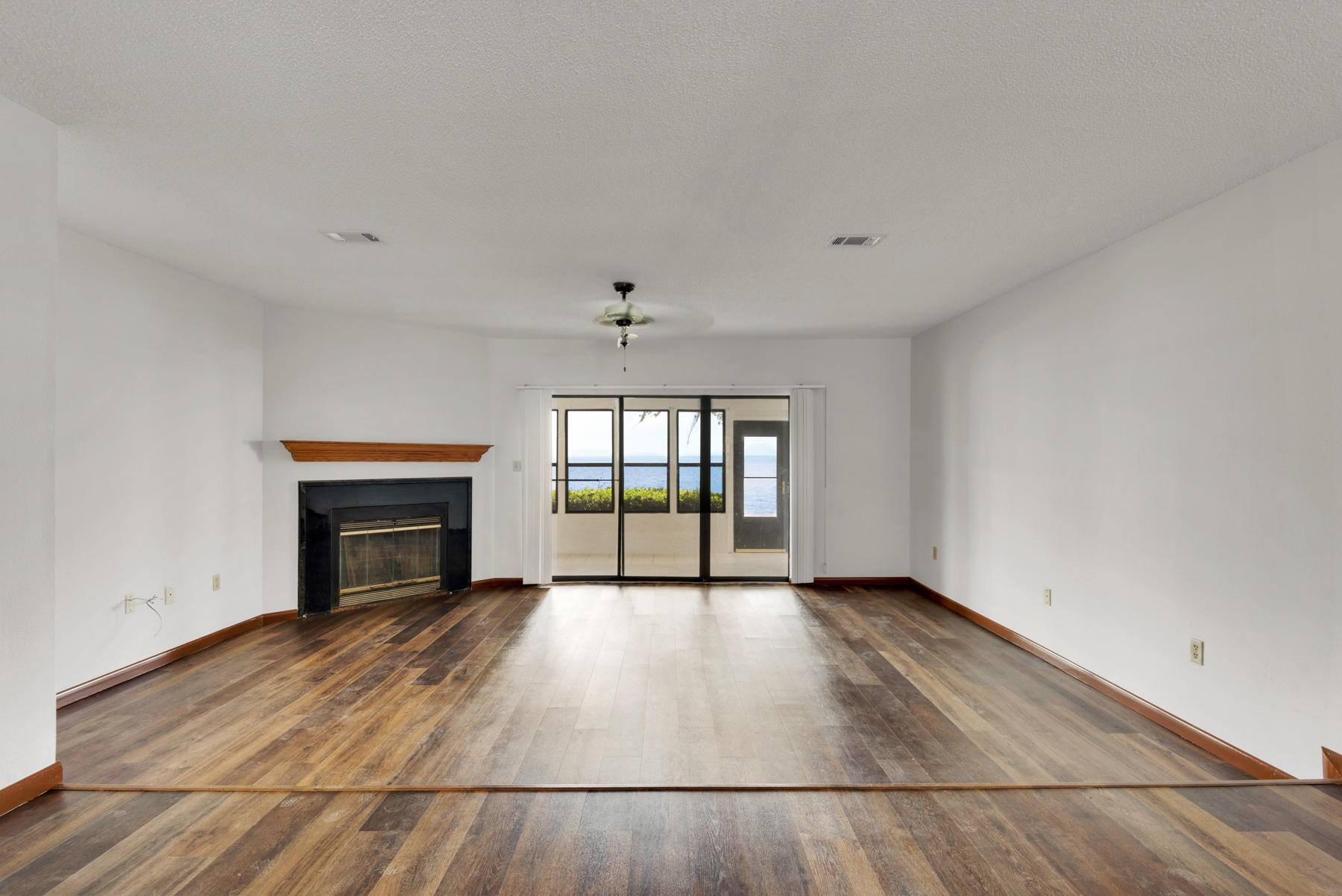 DOLPHIN COVE ESTATES T/H - Residential