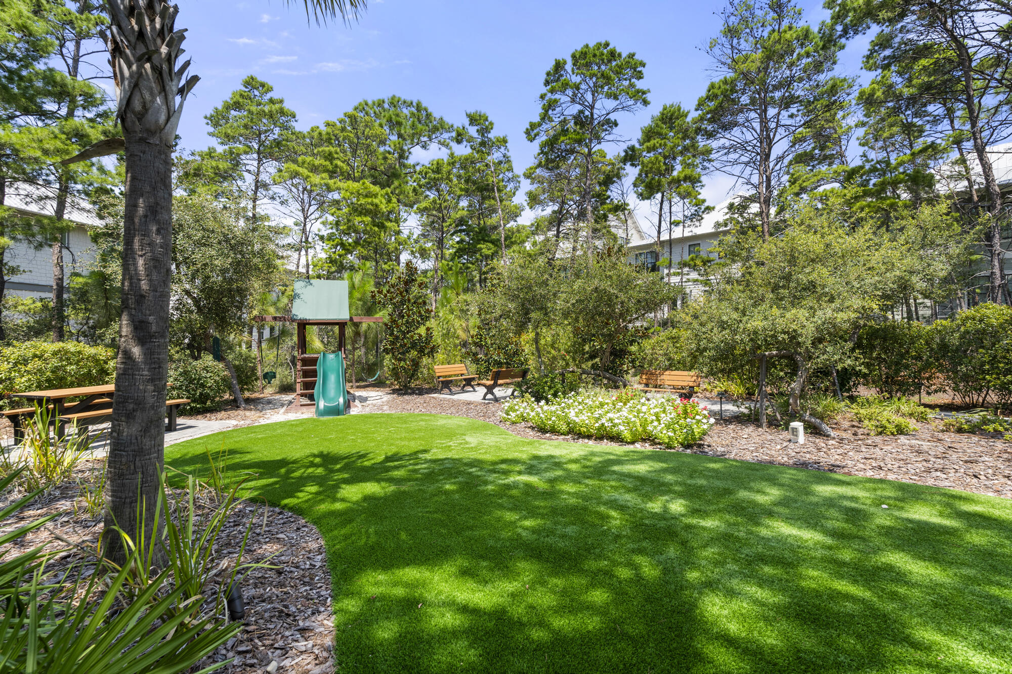 LAKESIDE AT BLUE MOUNTAIN BEACH - Residential