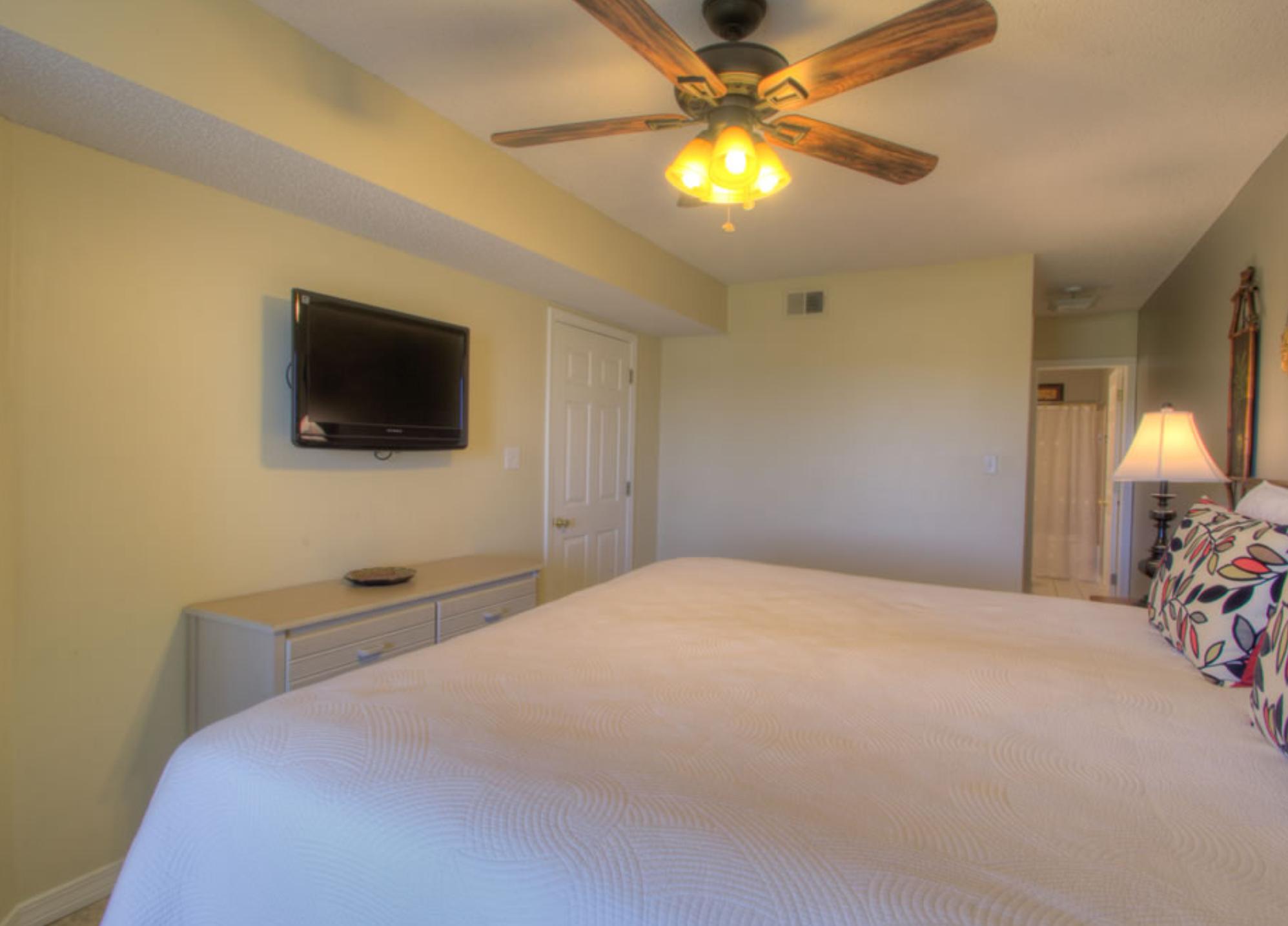 MARAVILLA CONDO 1 - Residential