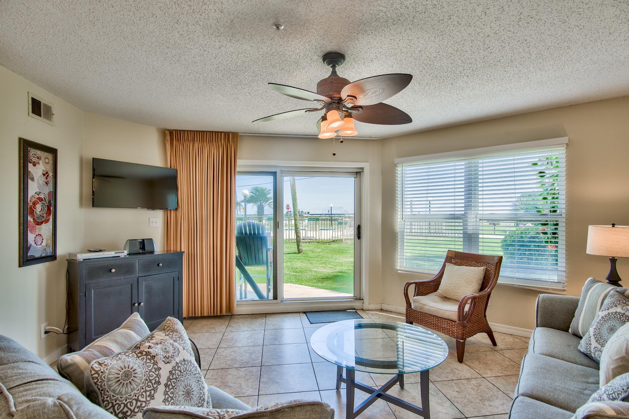 MARAVILLA CONDO 1 - Residential