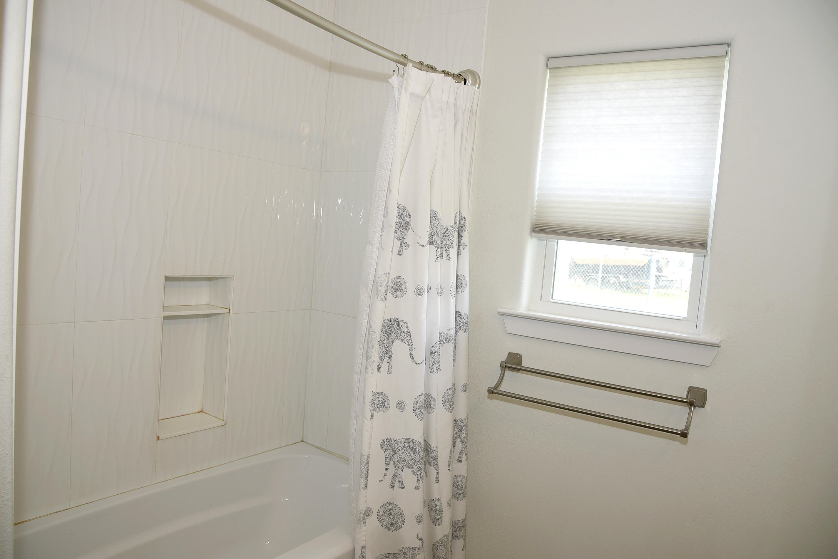 Commanche S/D Lot 5 - Residential