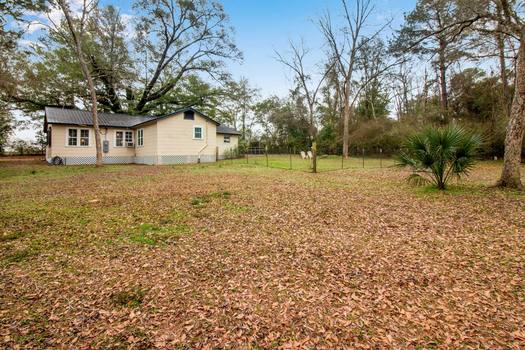 FAIRVIEW ADDN TO LAUREL HILL - Residential