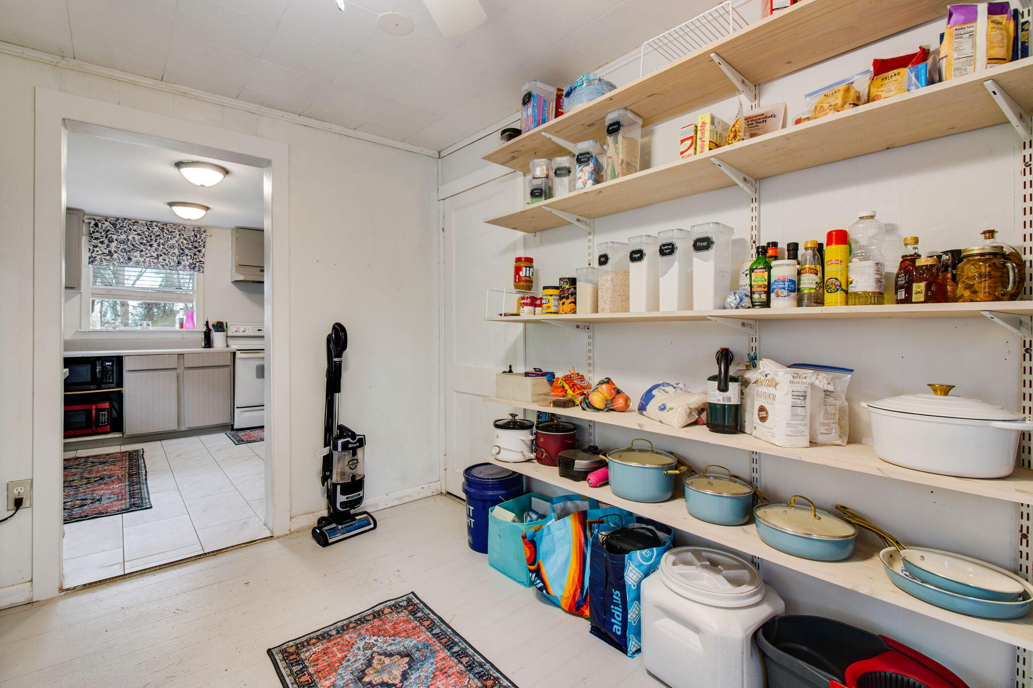 FAIRVIEW ADDN TO LAUREL HILL - Residential