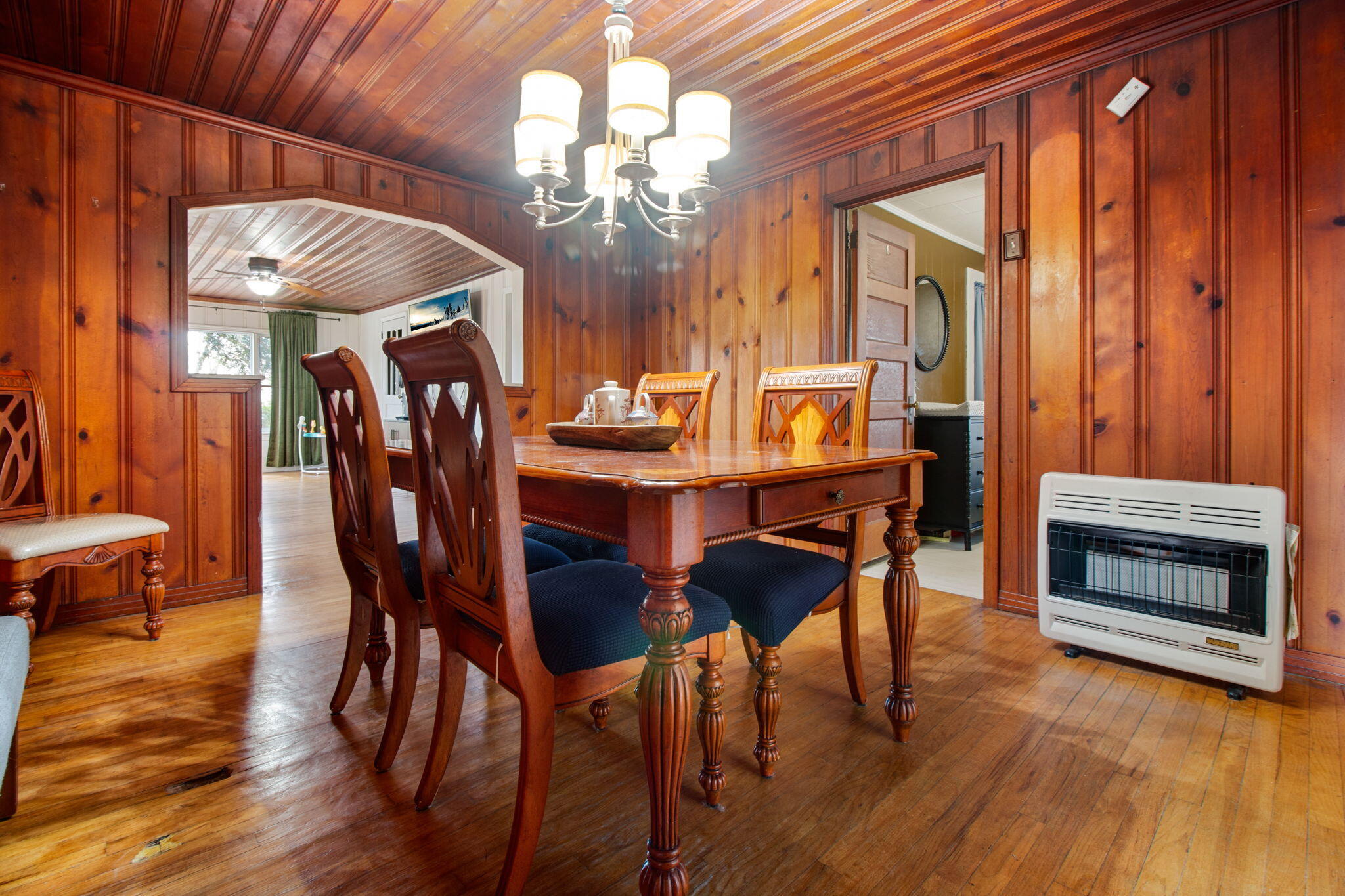 FAIRVIEW ADDN TO LAUREL HILL - Residential