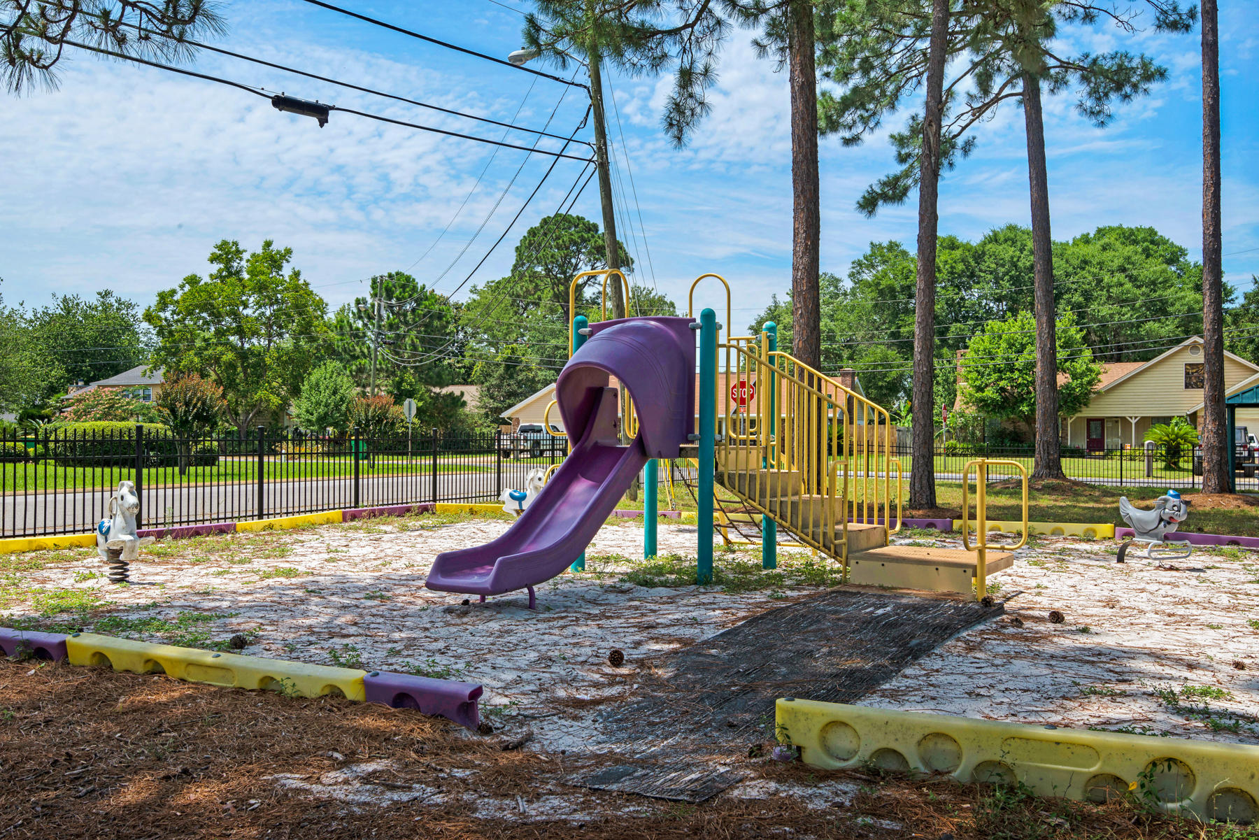 MARY ESTHER MANOR 1ST ADDN - Residential