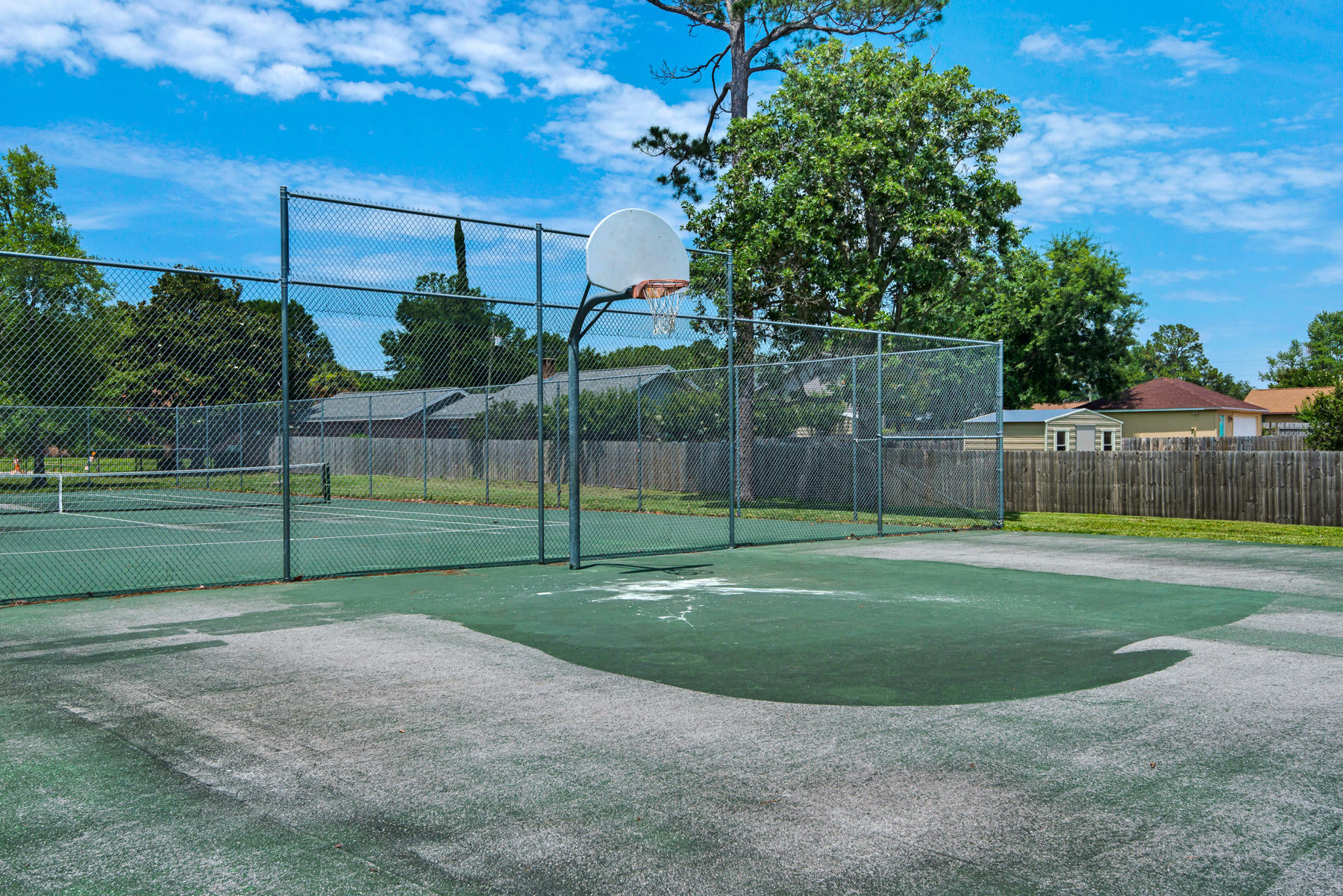 MARY ESTHER MANOR 1ST ADDN - Residential