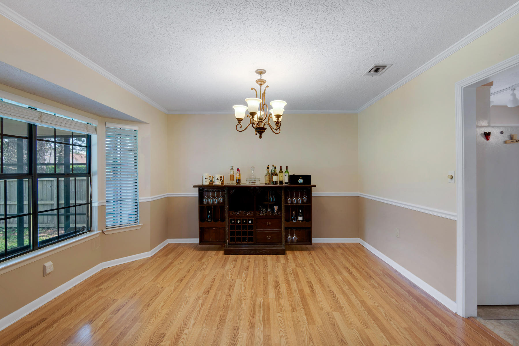 MARY ESTHER MANOR 1ST ADDN - Residential