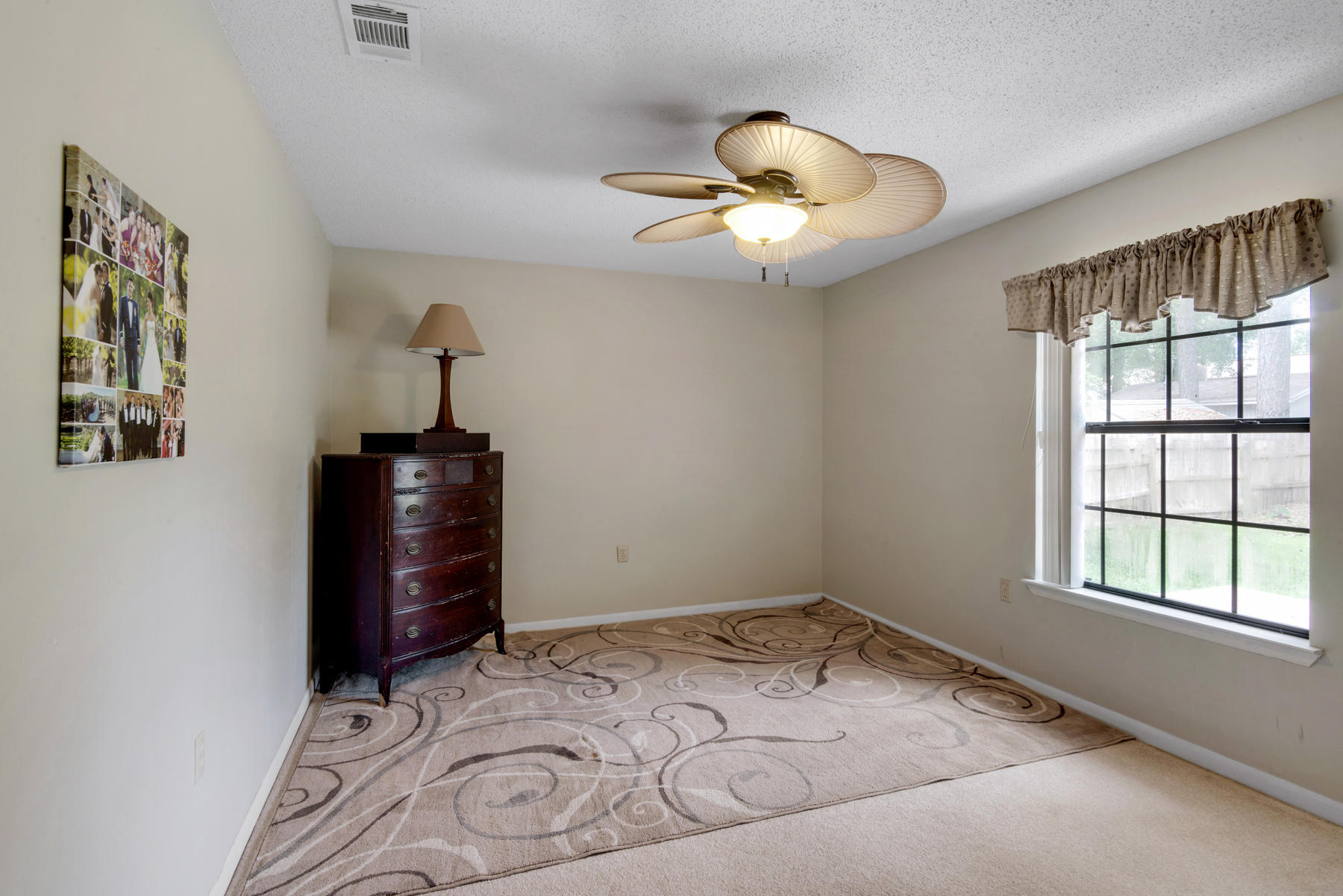 MARY ESTHER MANOR 1ST ADDN - Residential