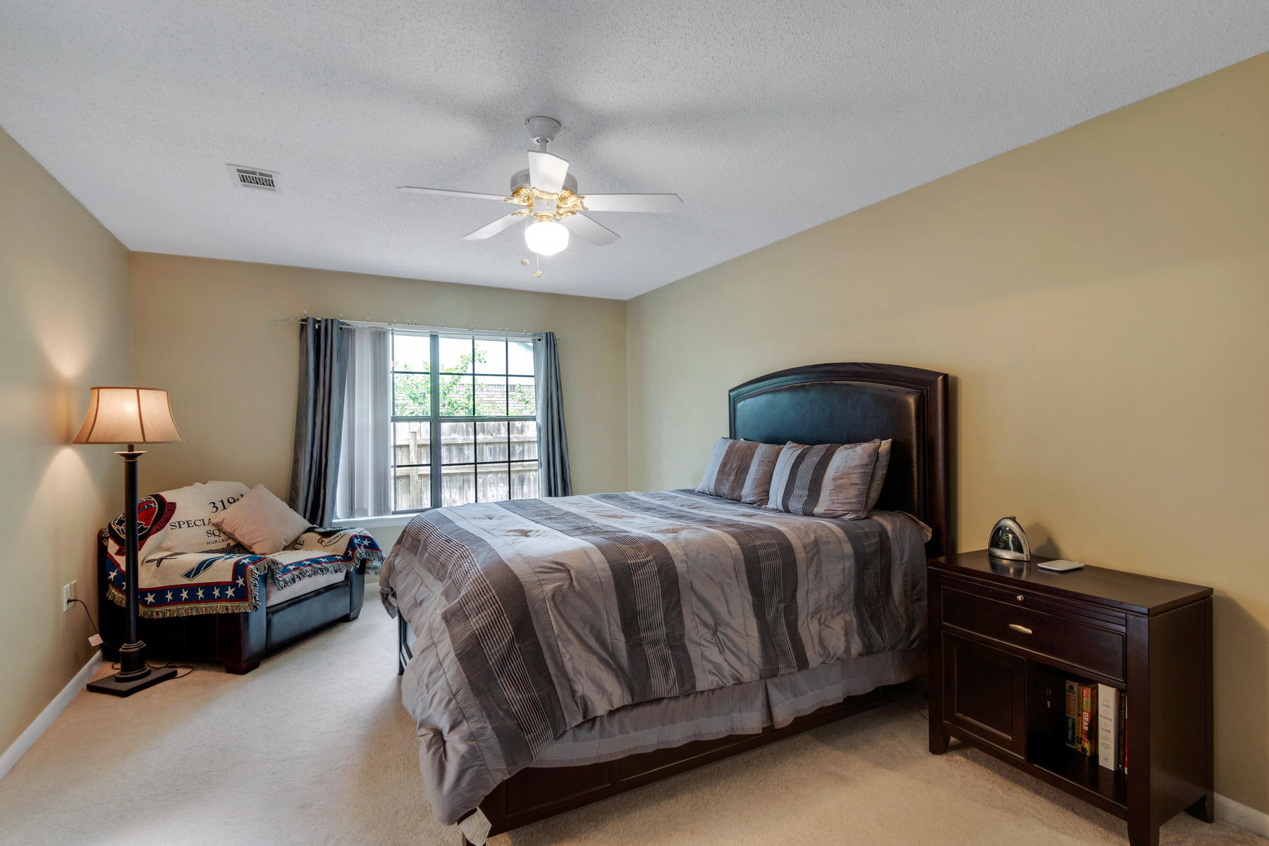 MARY ESTHER MANOR 1ST ADDN - Residential