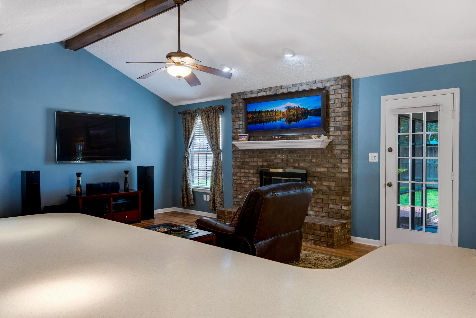 MARY ESTHER MANOR 1ST ADDN - Residential