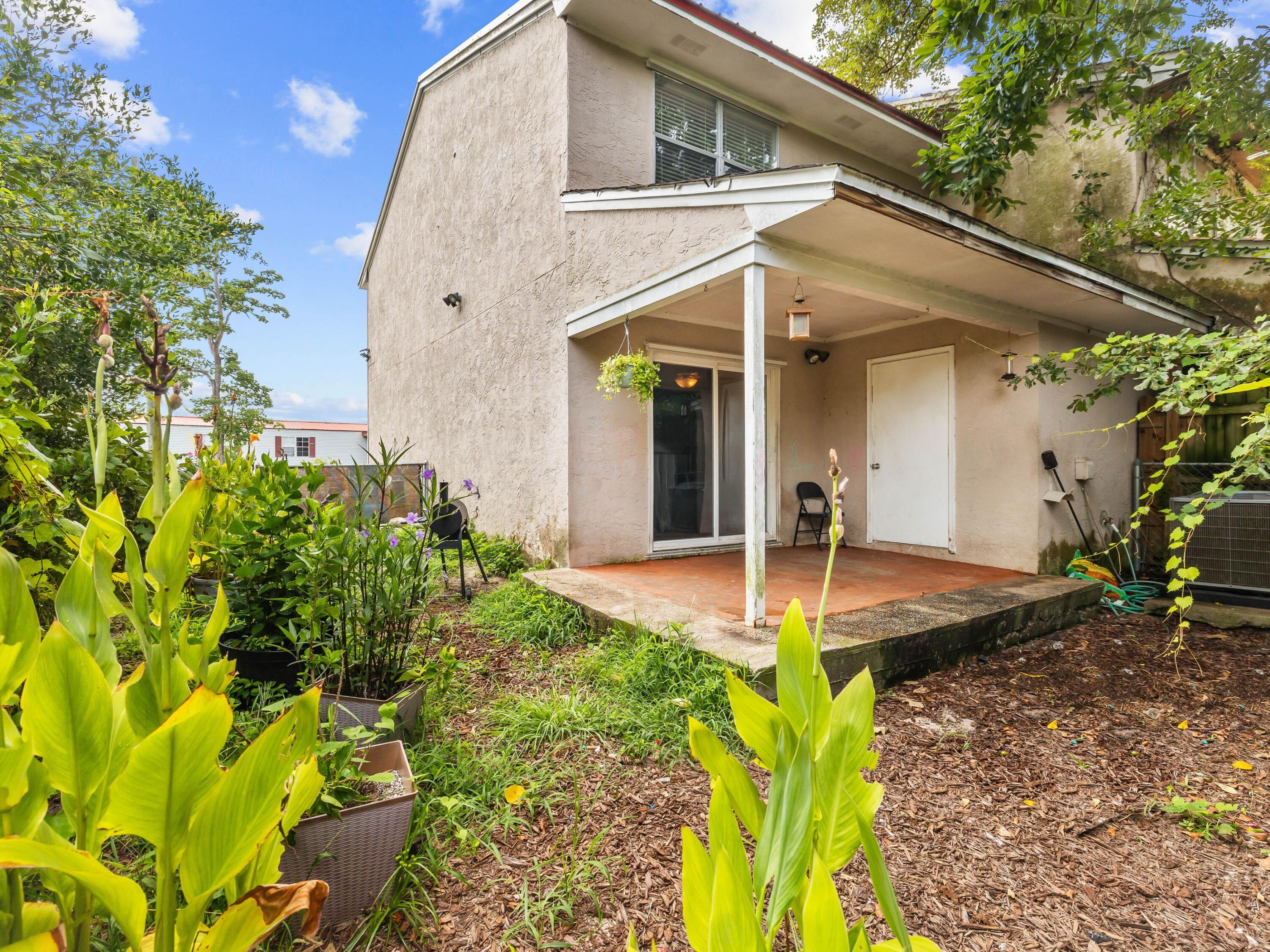 NO RECORDED SUBDIVISION - Residential