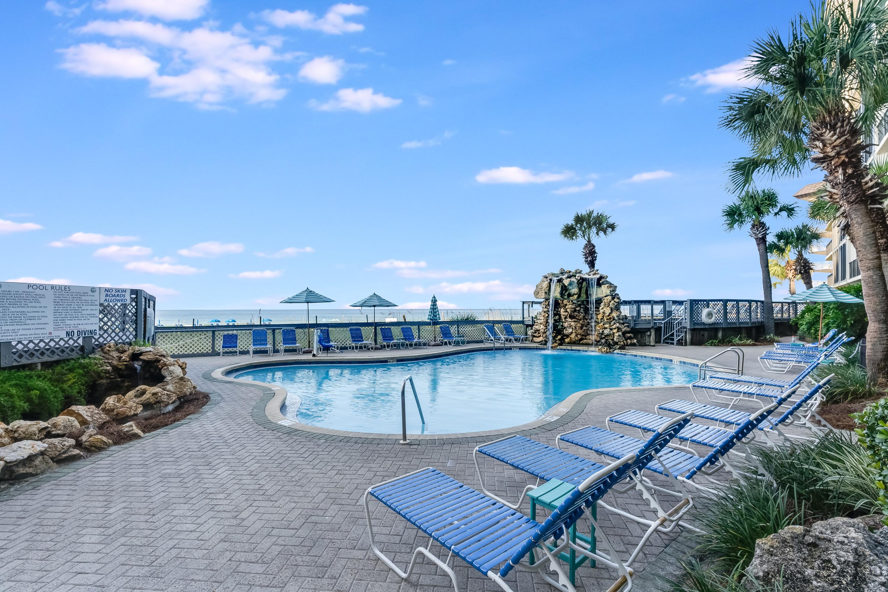 EDGEWATER - Residential