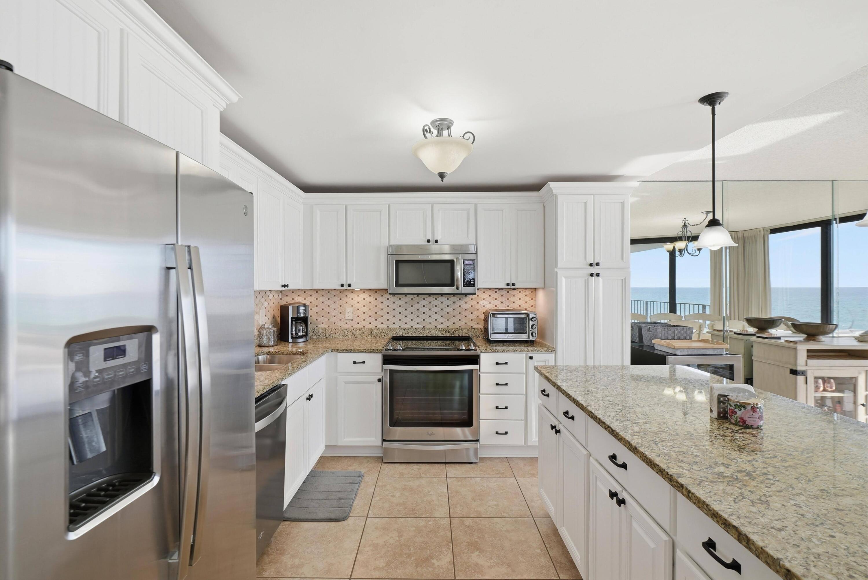 EDGEWATER - Residential