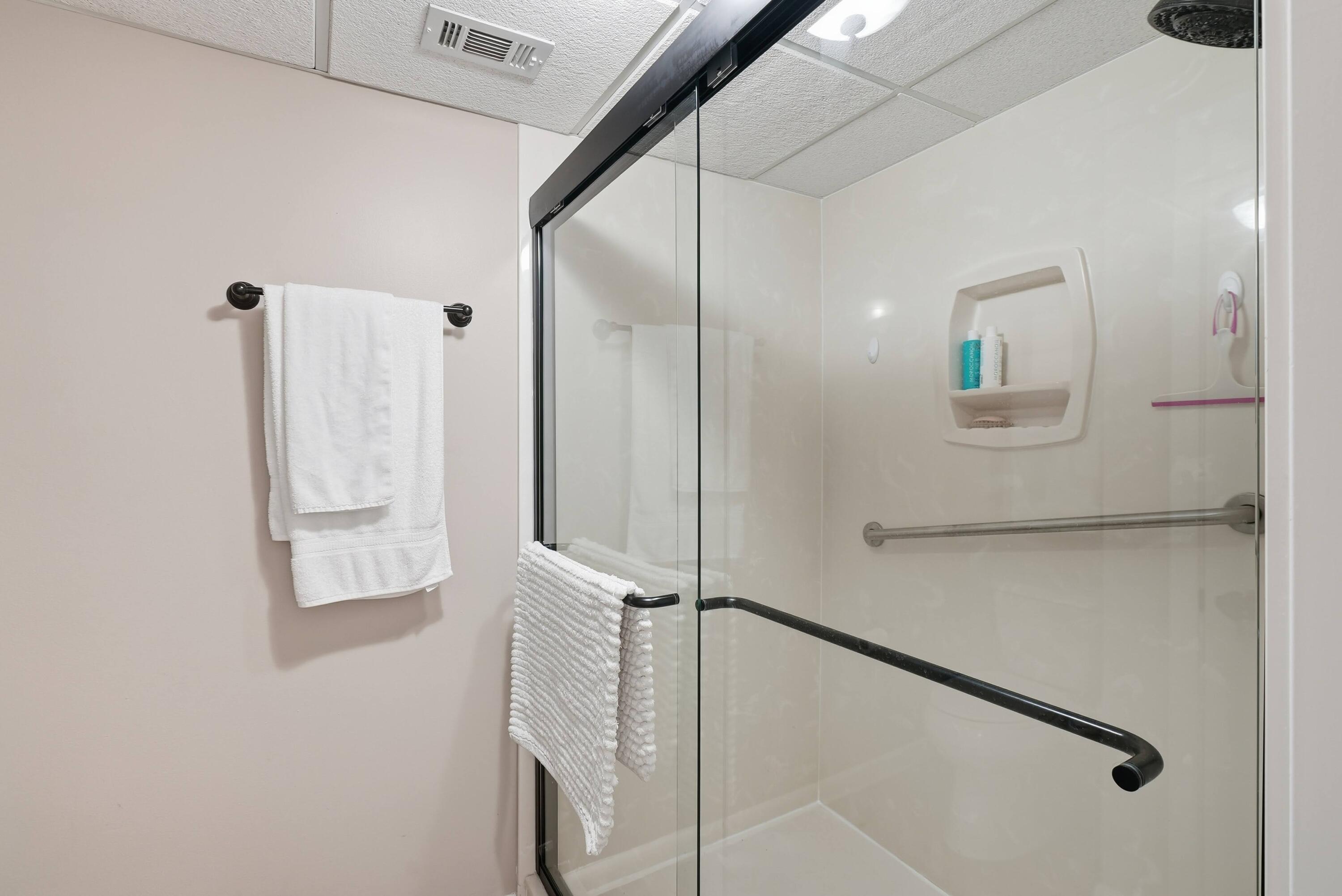 EDGEWATER - Residential