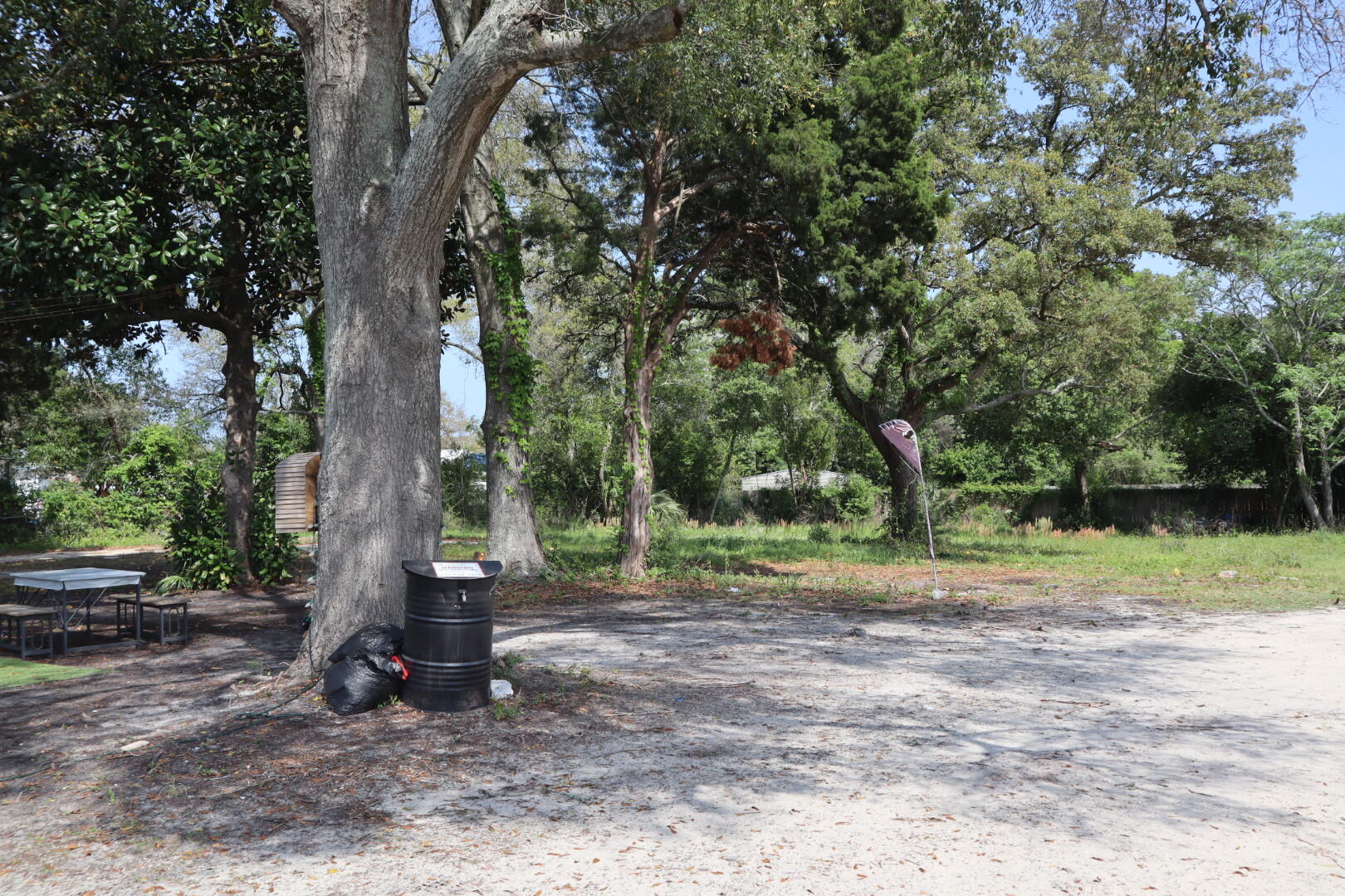 GARNIERS BEACH LOT 2 BLK 1 - Land