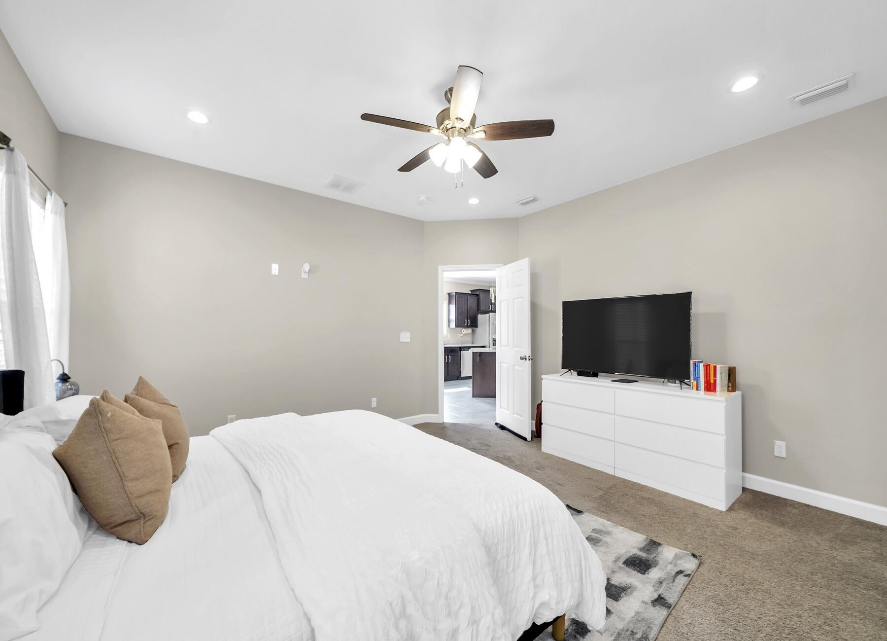 NO RECORDED SUBDIVISION - Residential Lease