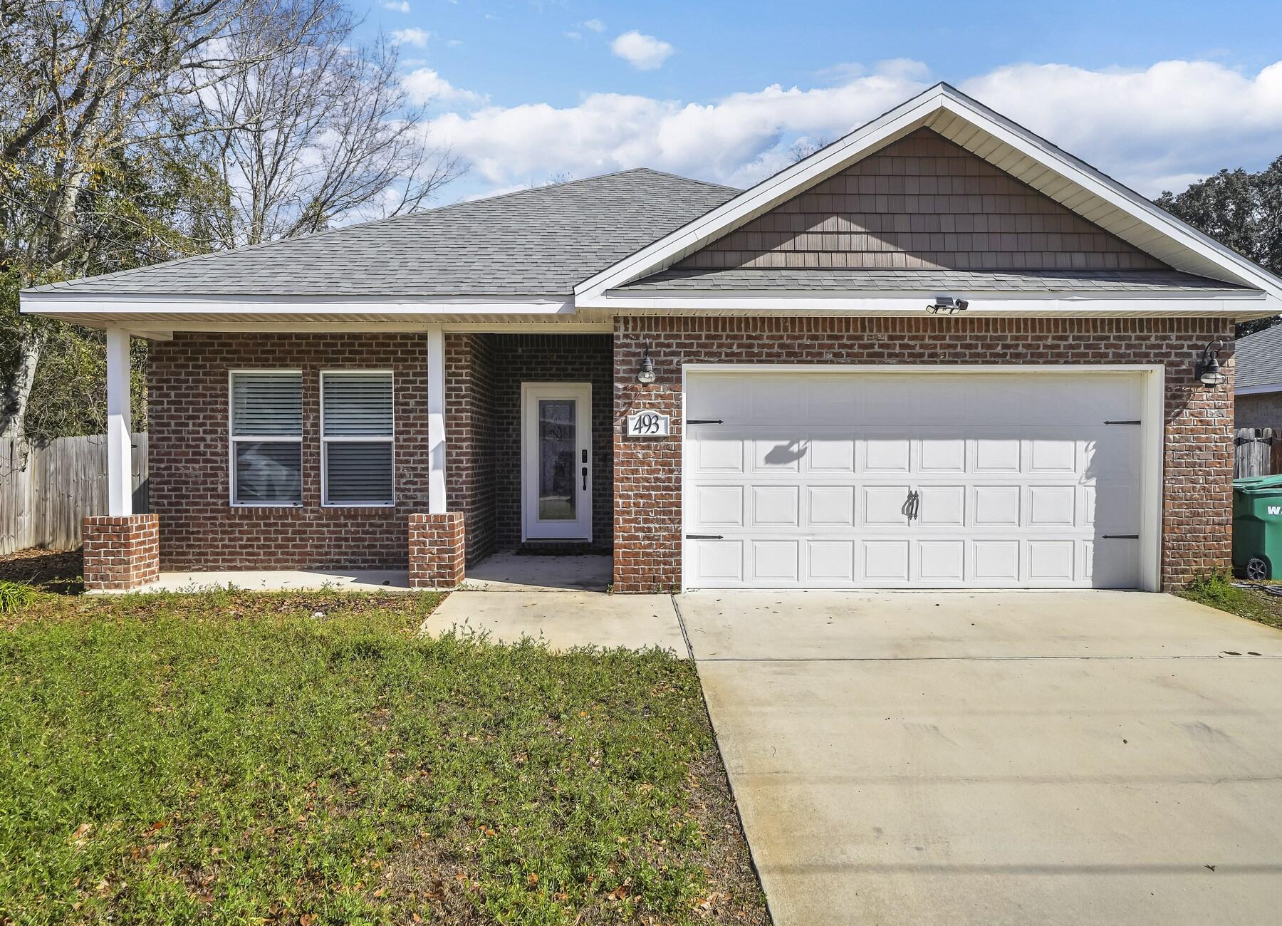 NO RECORDED SUBDIVISION - Residential Lease