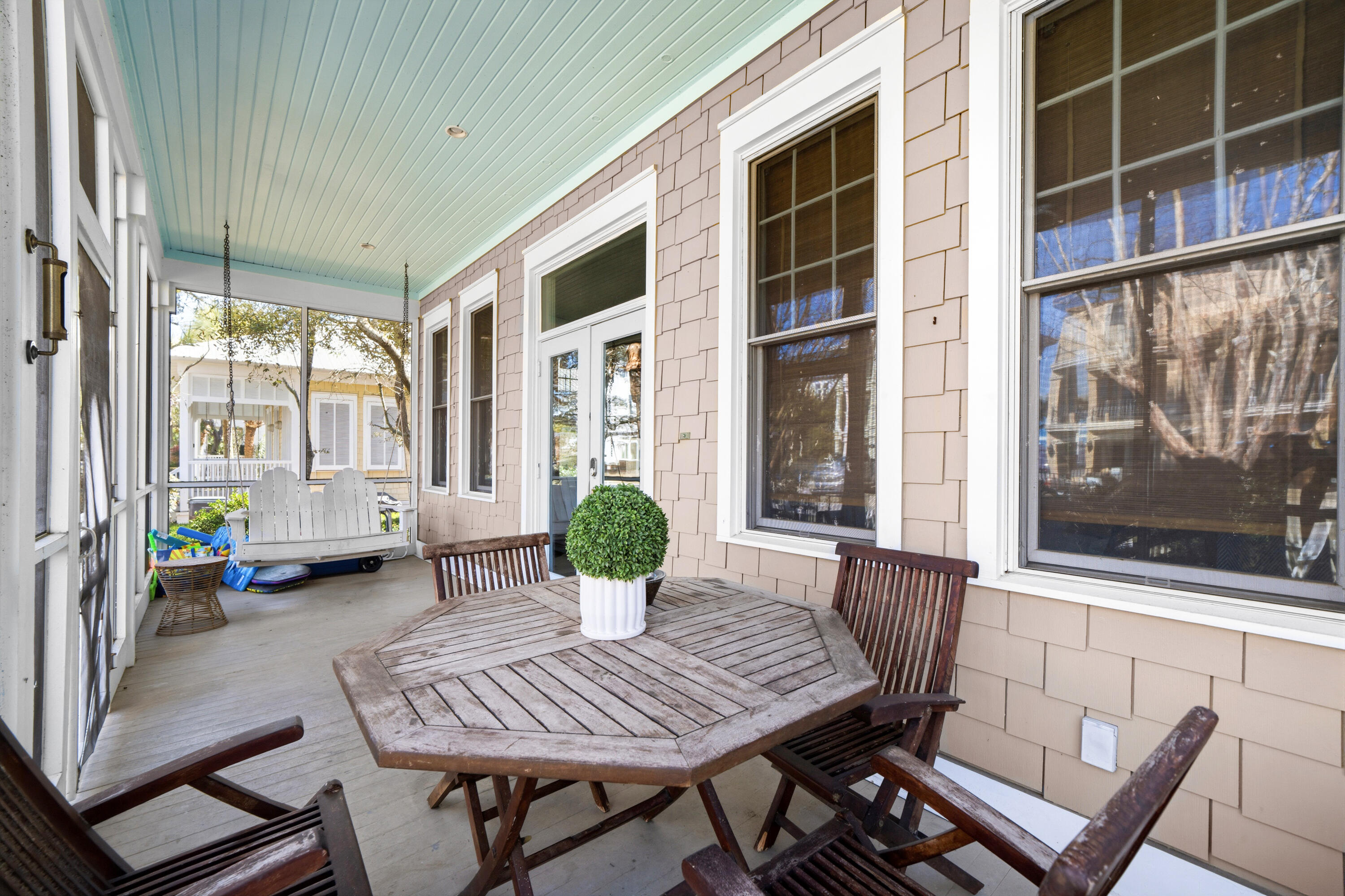 FRANGISTA BEACH 1ST ADDN - Residential