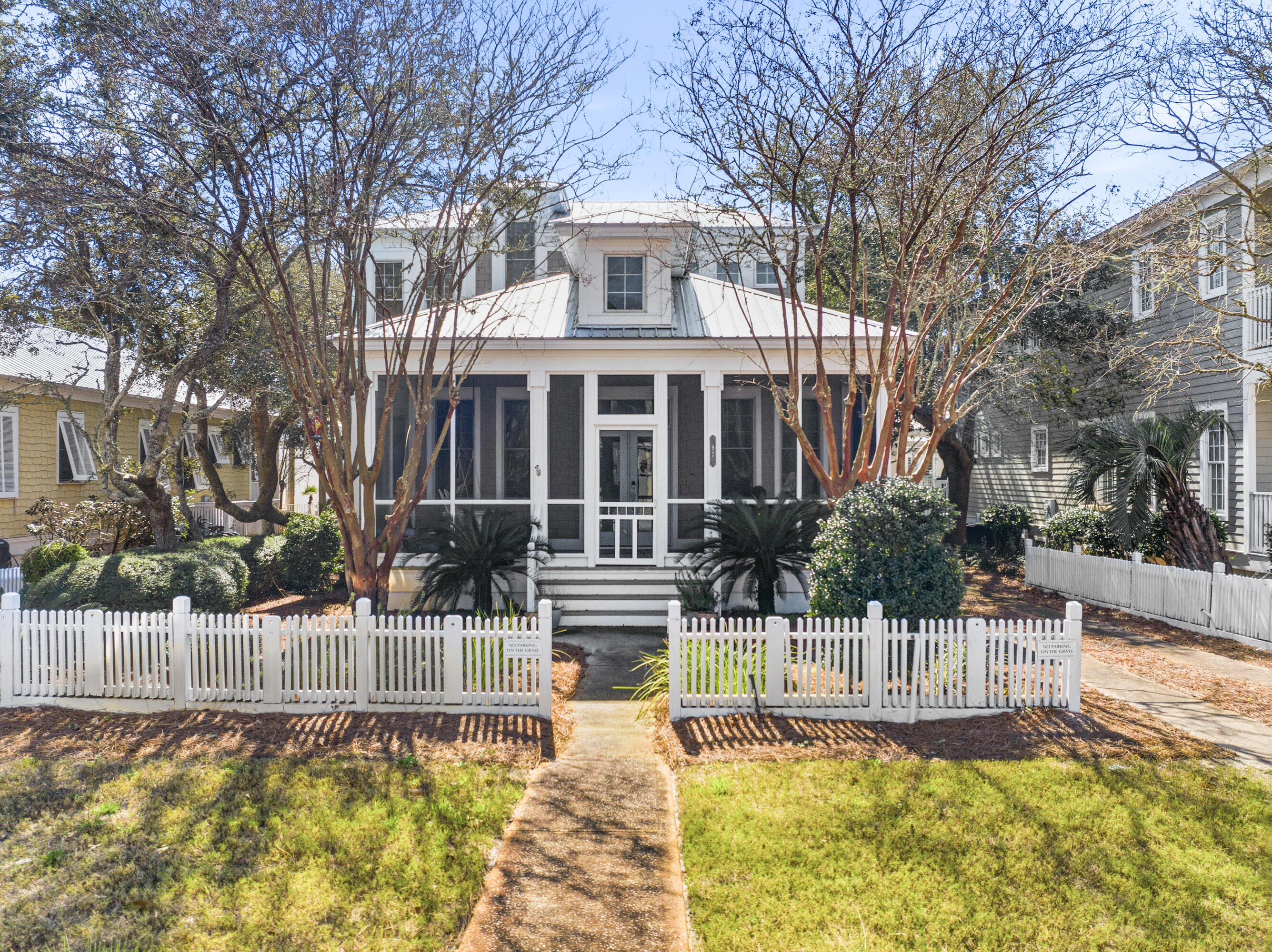 FRANGISTA BEACH 1ST ADDN - Residential