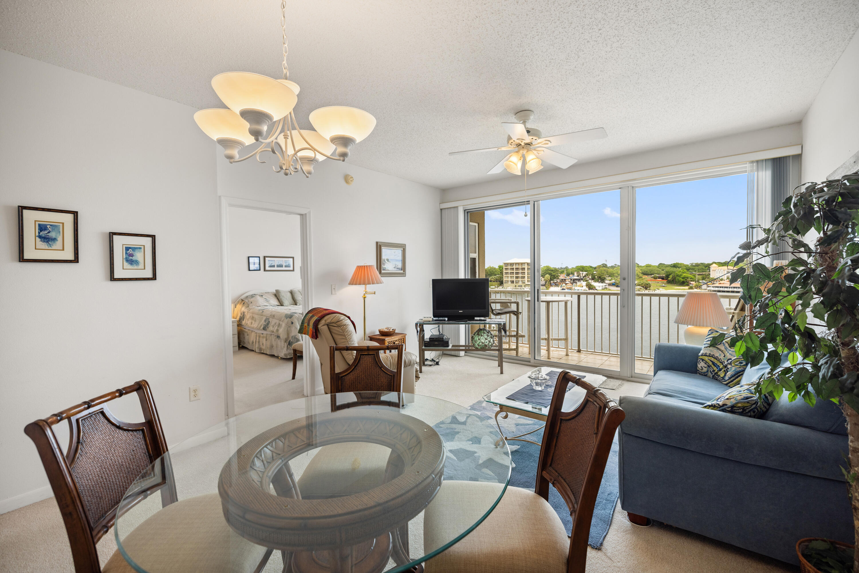 PALM COURT YACHT CLUB - Residential